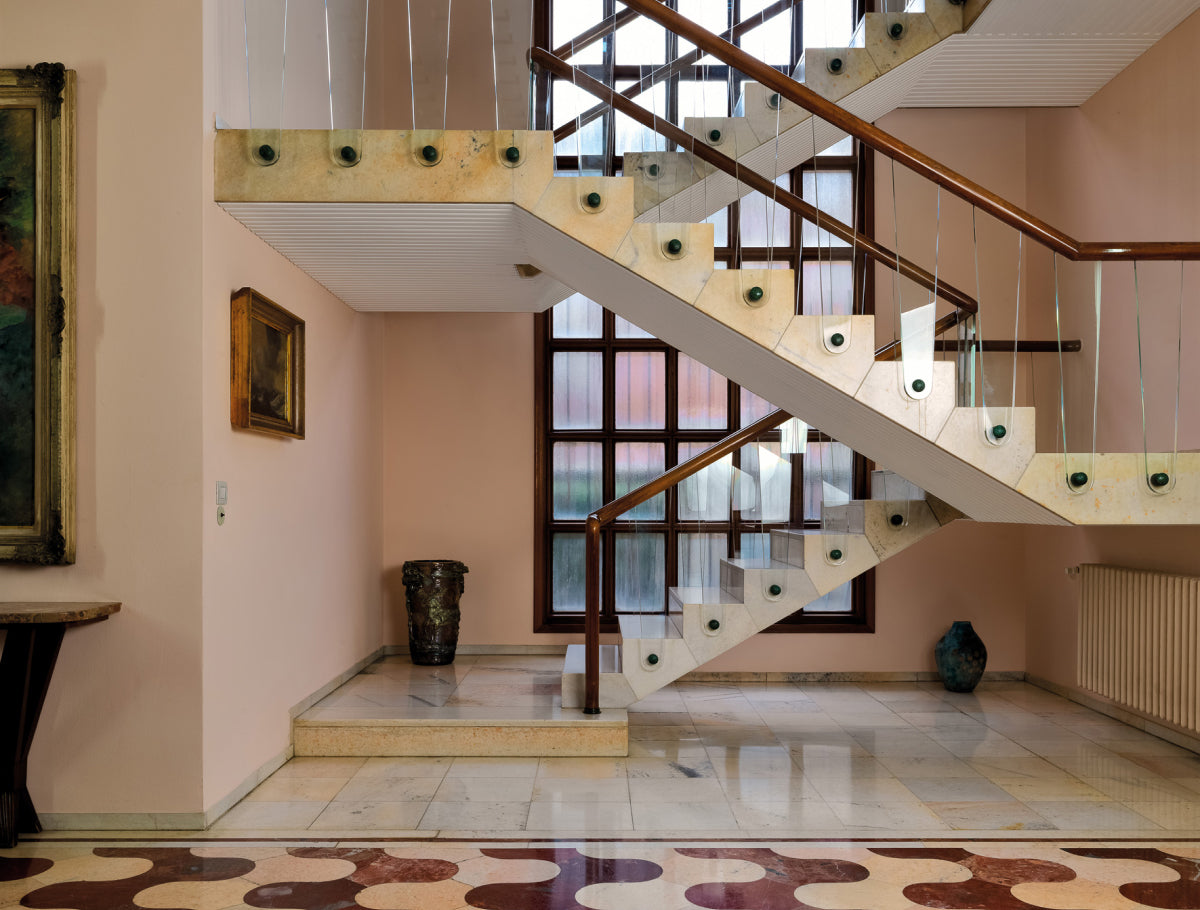 Explore Villa Borsani