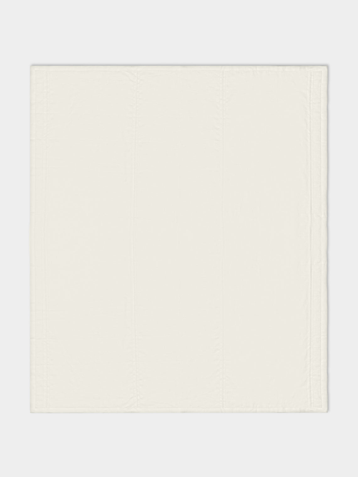 Volga Linen - Diamond-Stitch Linen Round Tablecloth - White - ABASK - 