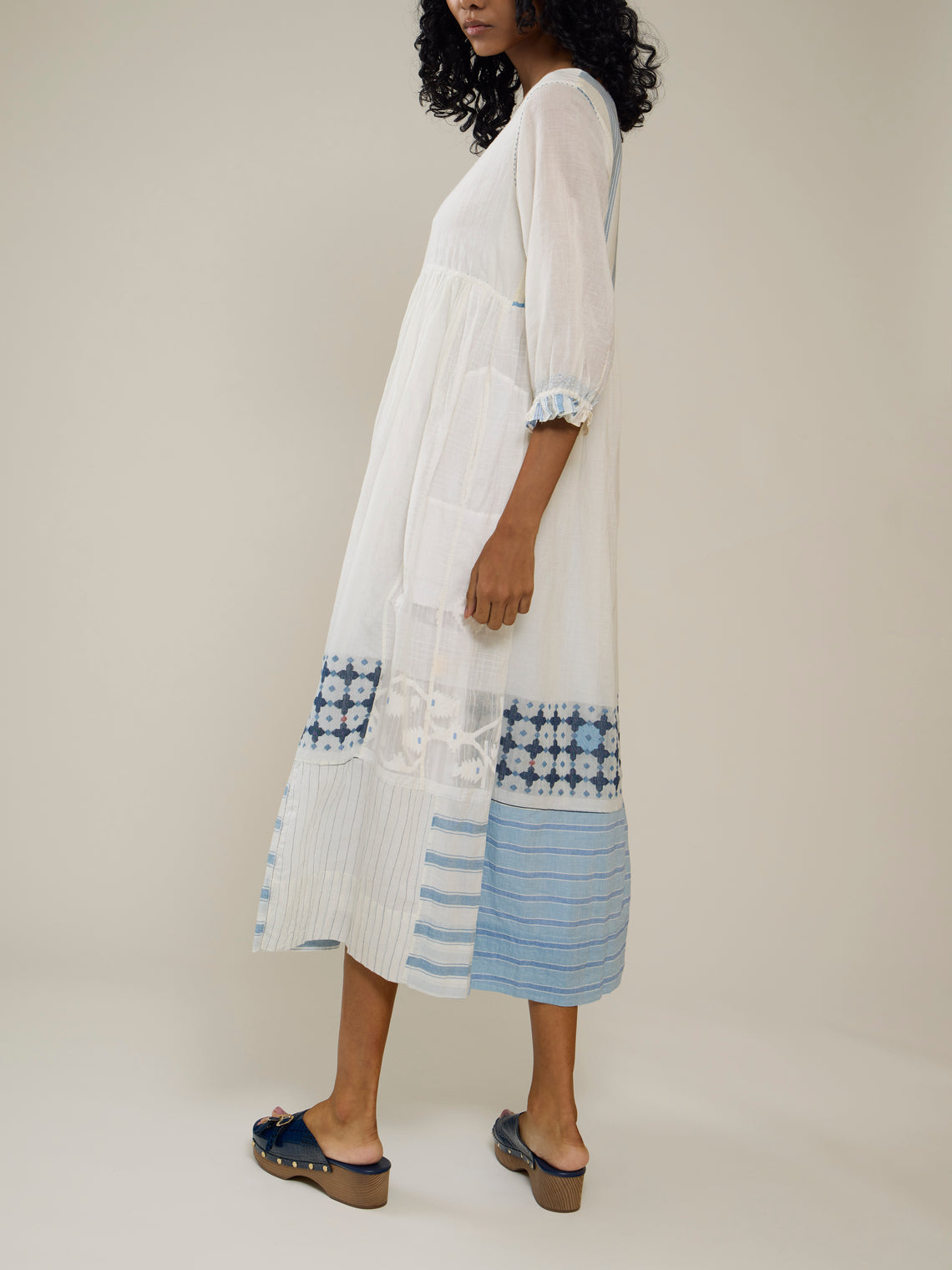 Injiri - Amber 30 Hand-Loomed Cotton Dress | Size: S - White - ABASK