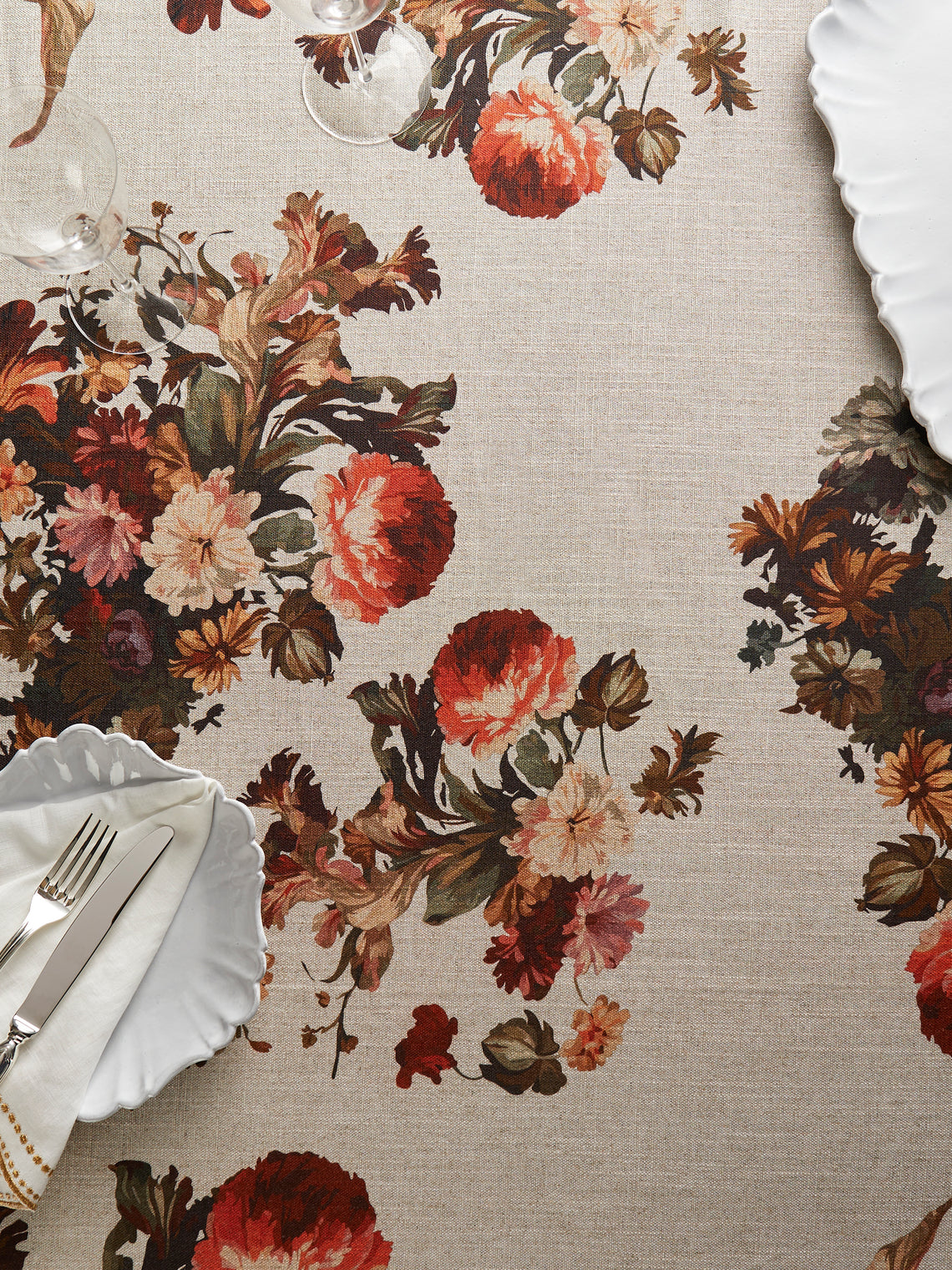 Borgo delle Tovaglie - Amalfi Embroidered Linen Rectangular Tablecloth (156.5in/4m) - Natural - ABASK