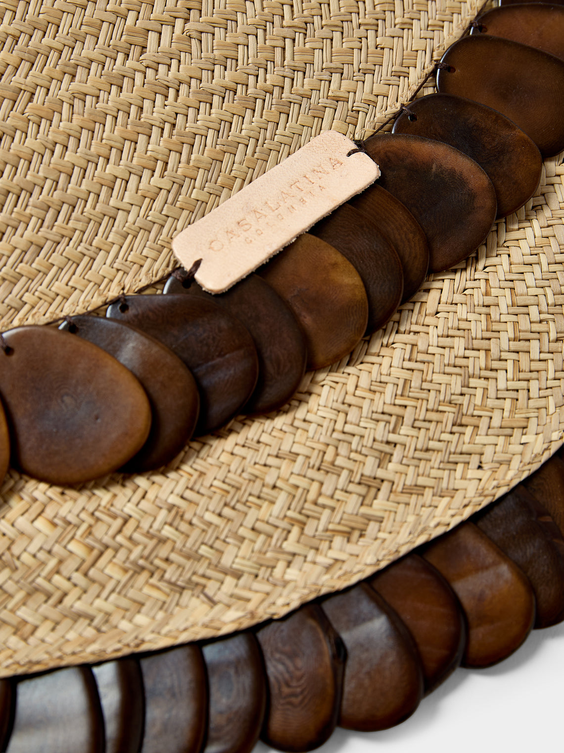 CasaLatina - | Set of 4 | Tagua Seed and Handwoven Iraca Palm Placemats - Beige - ABASK