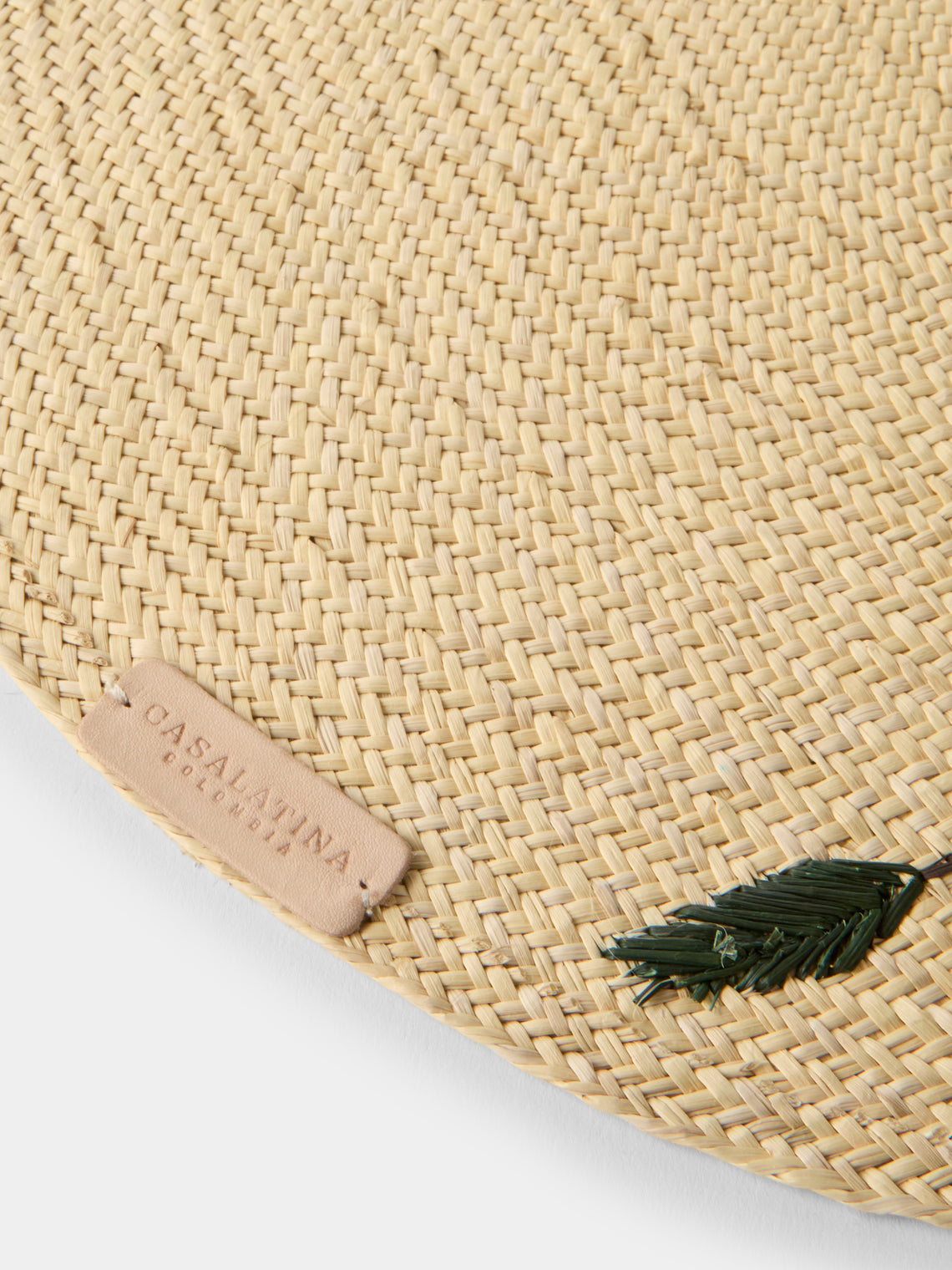 CasaLatina - Embroidered Leaf Handwoven Iraca Palm Placemats (Set of 4) - Cream - ABASK