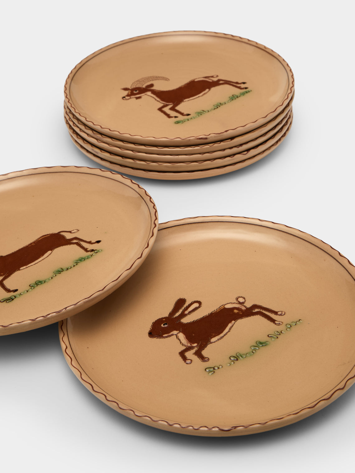 Poterie d’Évires - Animals Hand-Painted Ceramic Plates – 9.5in/24cm (Set of 8) - Cream - ABASK