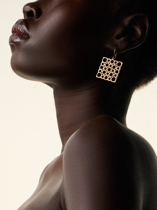 Mahnaz Collection - Women's Vintage 1970 Liisa Vitali for Nestor Westerback Pitsi 14-Karat Gold Earrings - Gold - ABASK