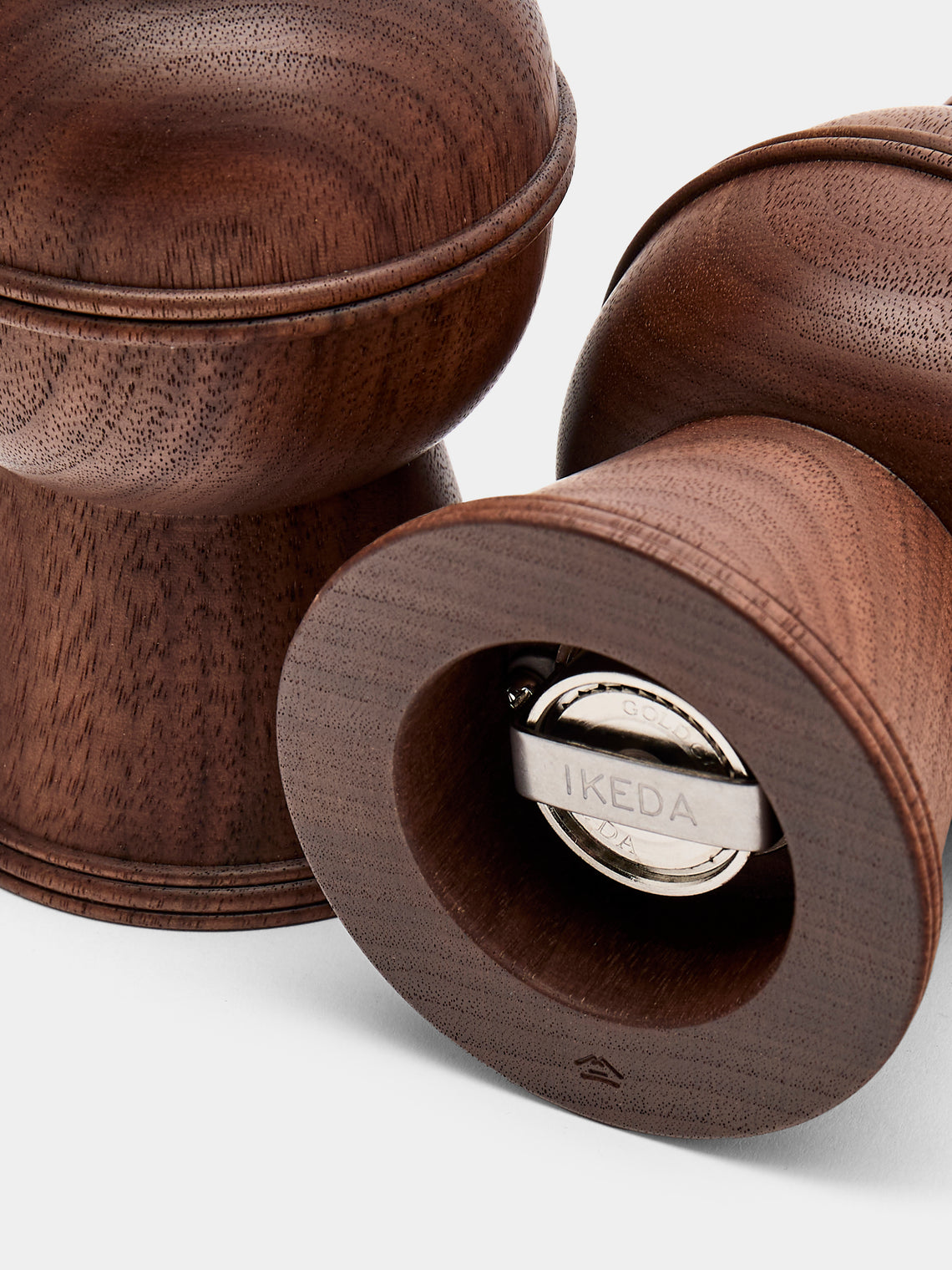 Yamani Woodworks - Hand-Turned Wood Salt and Pepper Mills (Set of 2) - Brown - ABASK