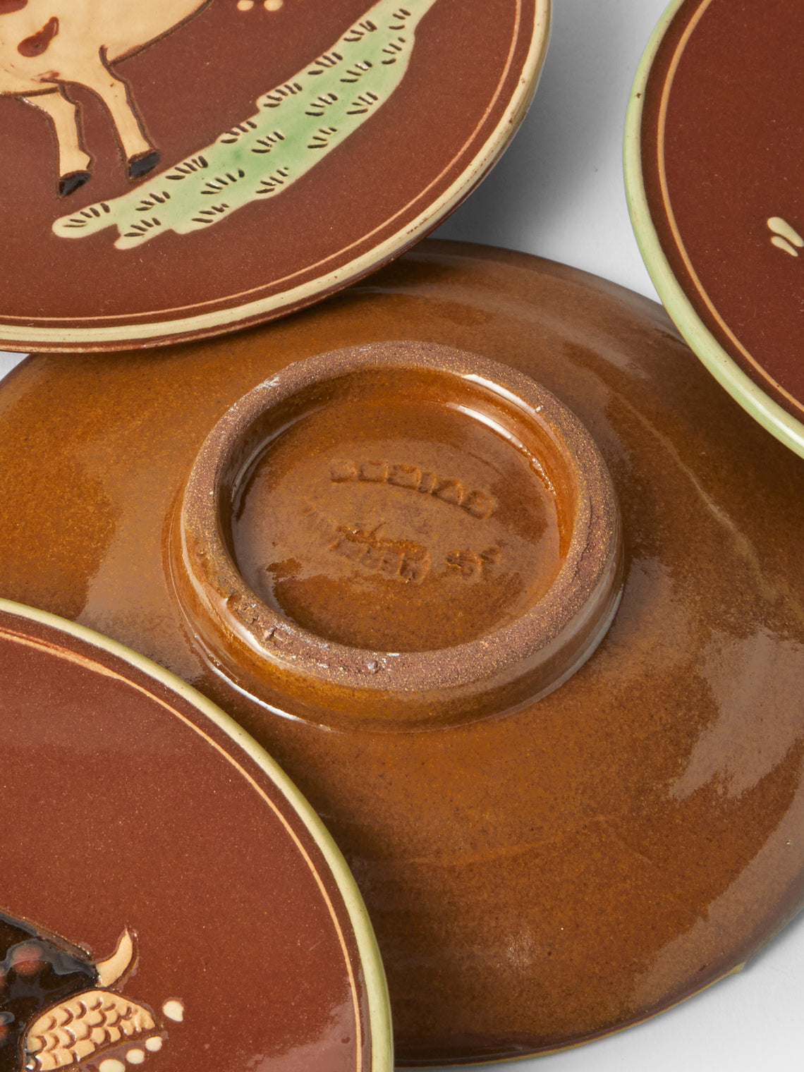 Poterie d’Évires - Animals Hand-Painted Ceramic Plates – 5.5in/14cm (Set of 4) - Light Brown - ABASK
