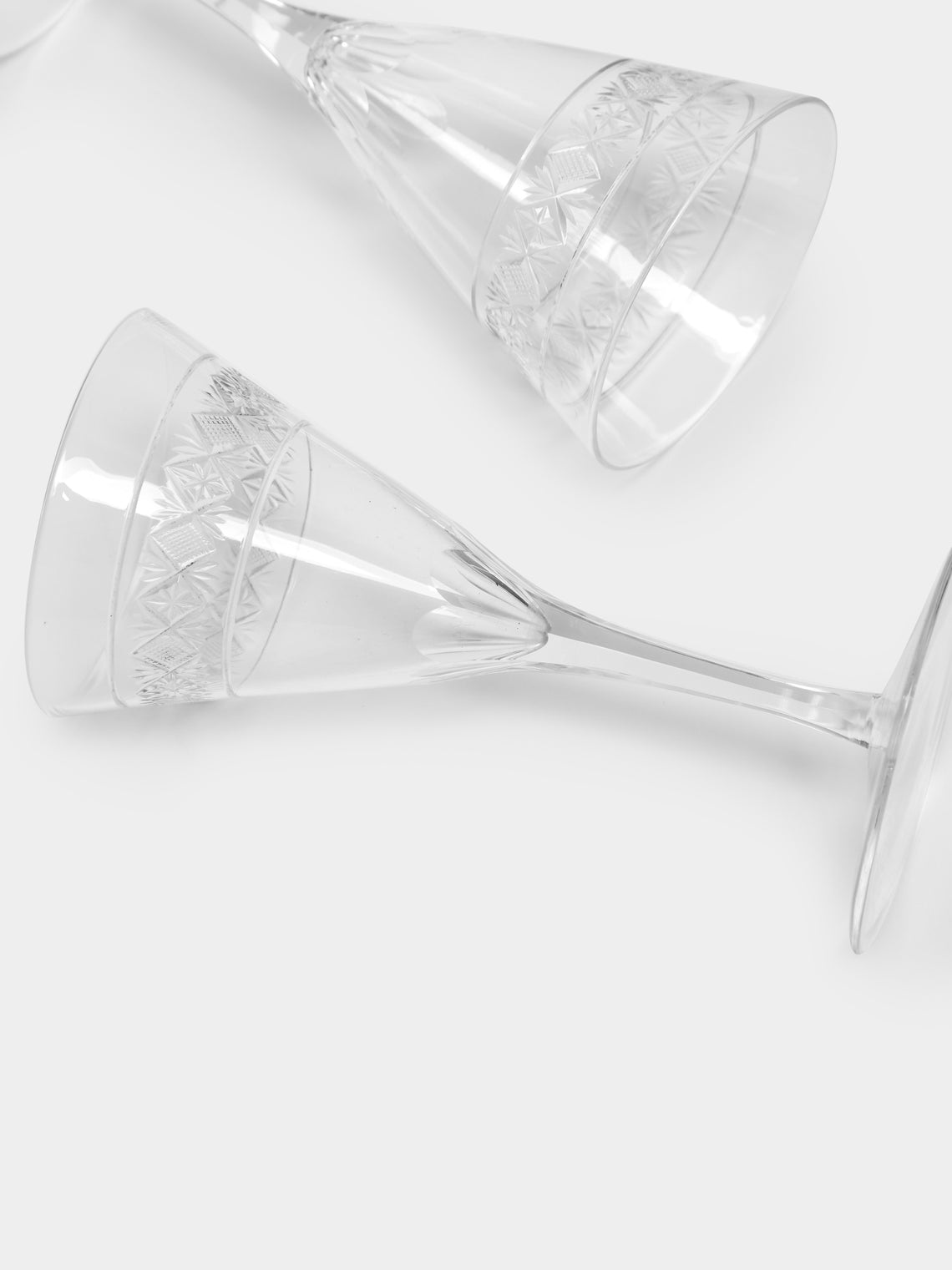 Antique and Vintage - 1900s Edwardian Cut Crystal Liqueur Glasses (Set of 6) - Clear - ABASK