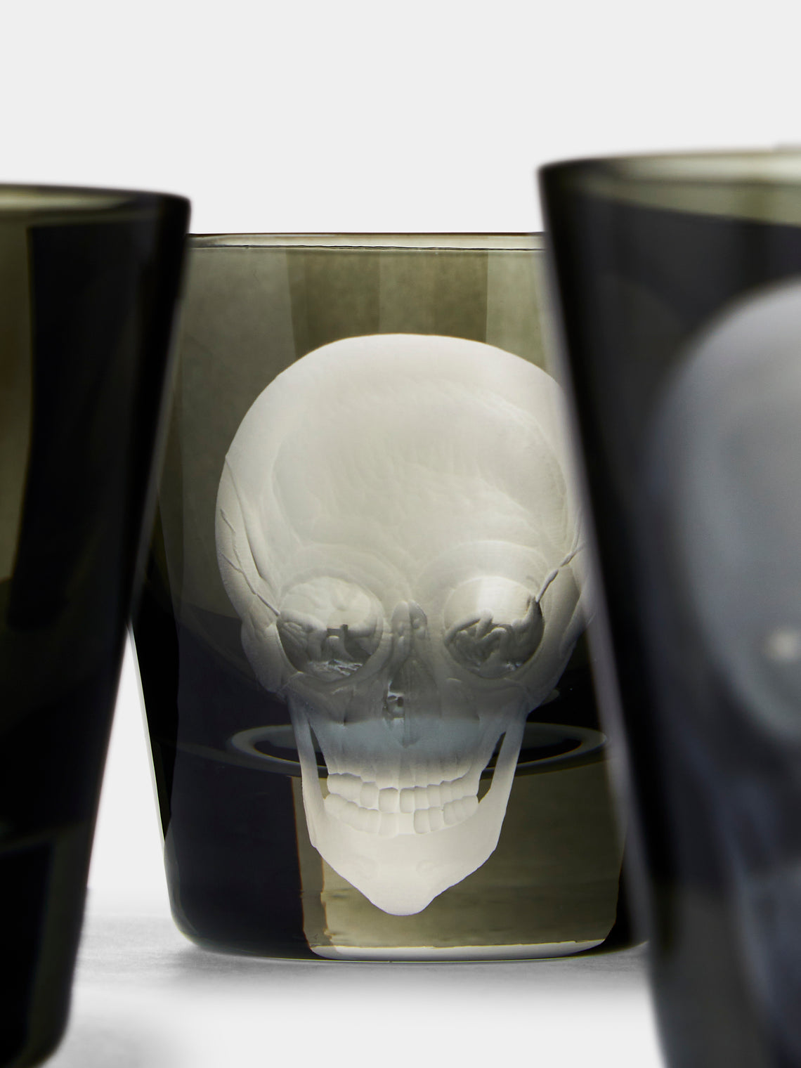 Artel - Cabinet of Curiosities Hand-Engraved Crystal Shot Glasses (Set of 4) - Green - ABASK