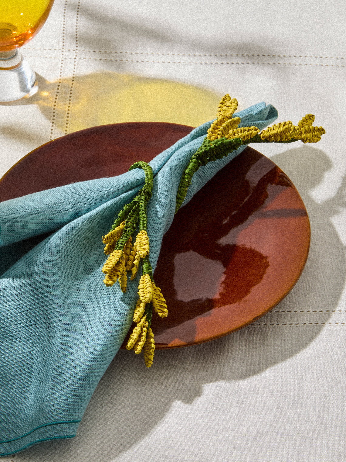 Artesanías del Atlántico - | Set of 4 | Golden Flower Handwoven Palm Napkin Rings - Yellow - ABASK