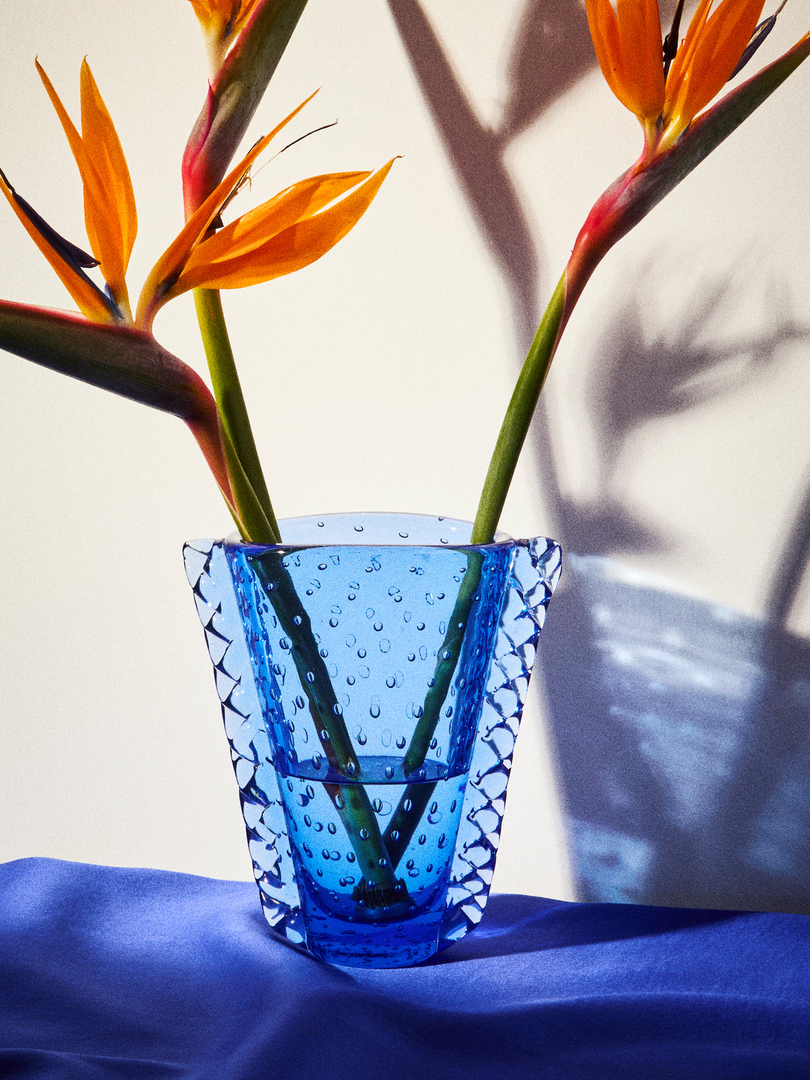 Antique and Vintage - 1950s Ercole Barovier Bullicante Murano Glass Vase (8in/20.5cm) - Blue - ABASK