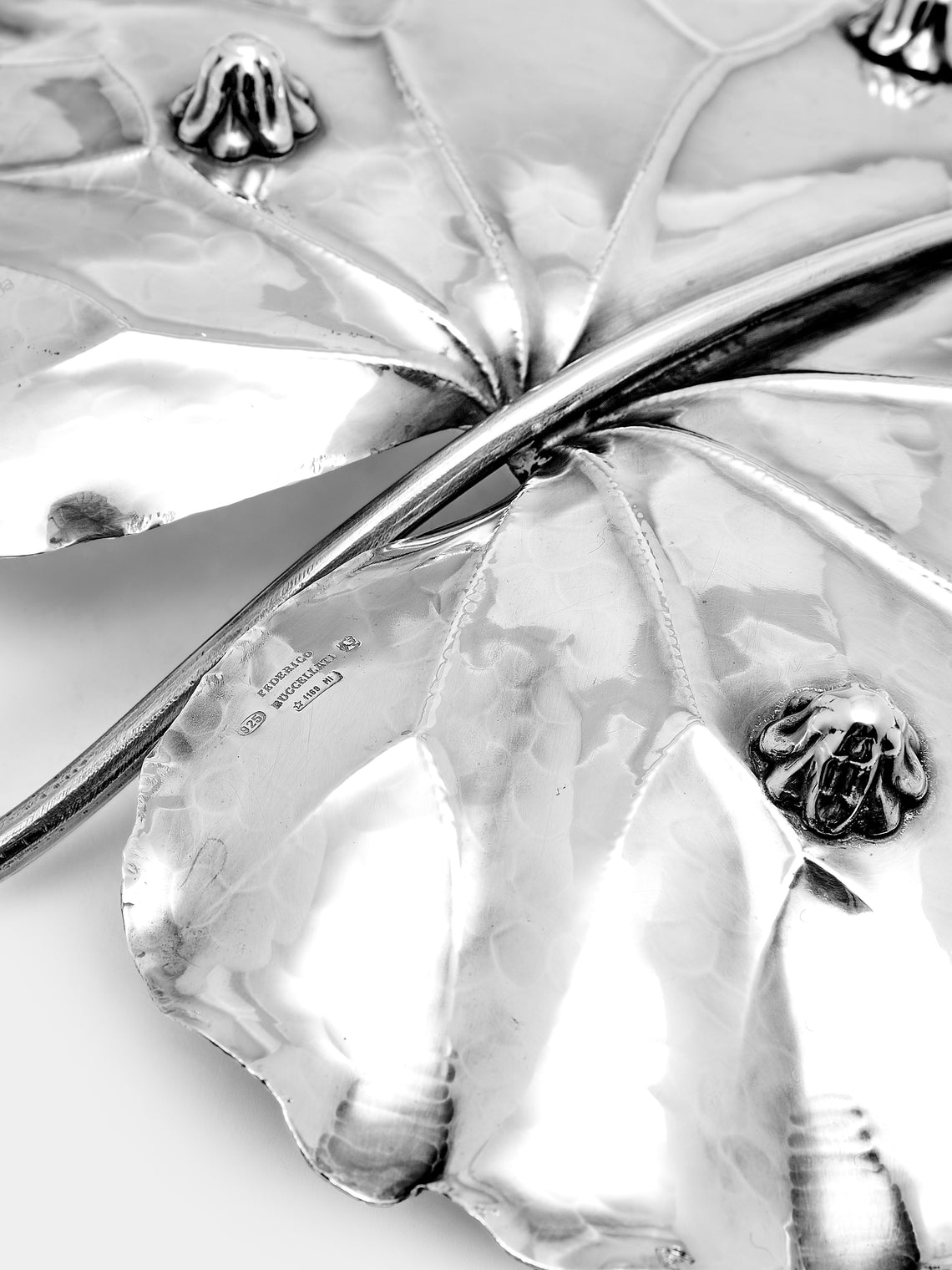 Antique and Vintage - 1970s Buccellati Solid Silver Leaf Dish - Silver - ABASK