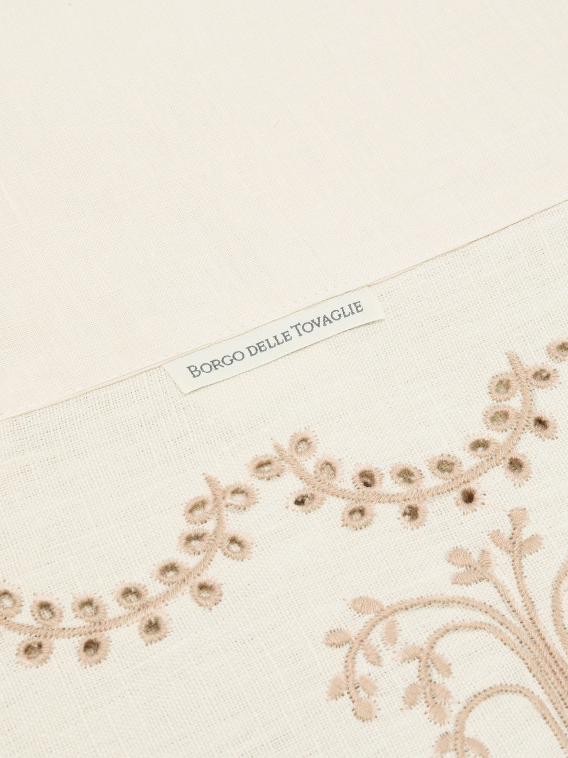 Borgo delle Tovaglie - Eden Embroidered Linen Rectangular Tablecloth - Natural - ABASK