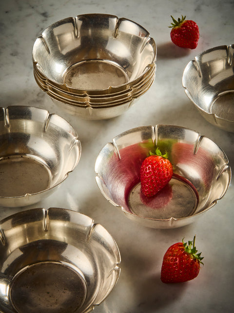 Antique and Vintage - 1935 Gio Ponti for Broggi Silver Plated Dessert Bowls (Set of 10) - Silver - ABASK