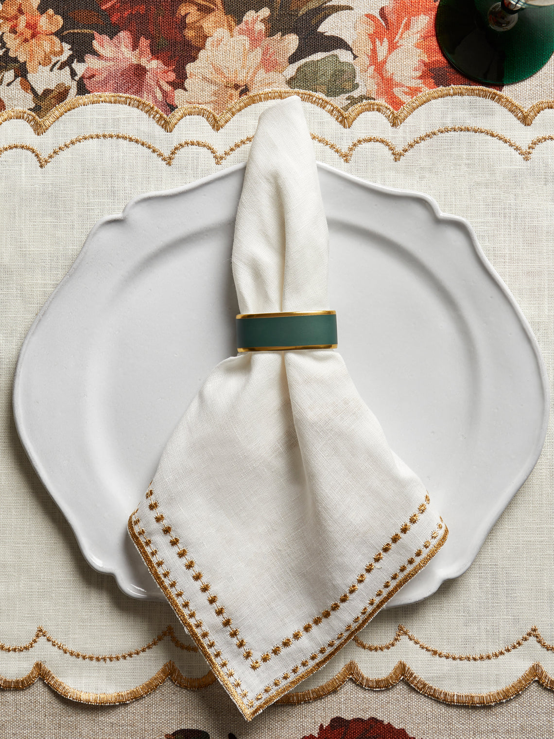 Borgo delle Tovaglie - Letizia Embroidered Linen Napkins (Set of 4) - Gold - ABASK