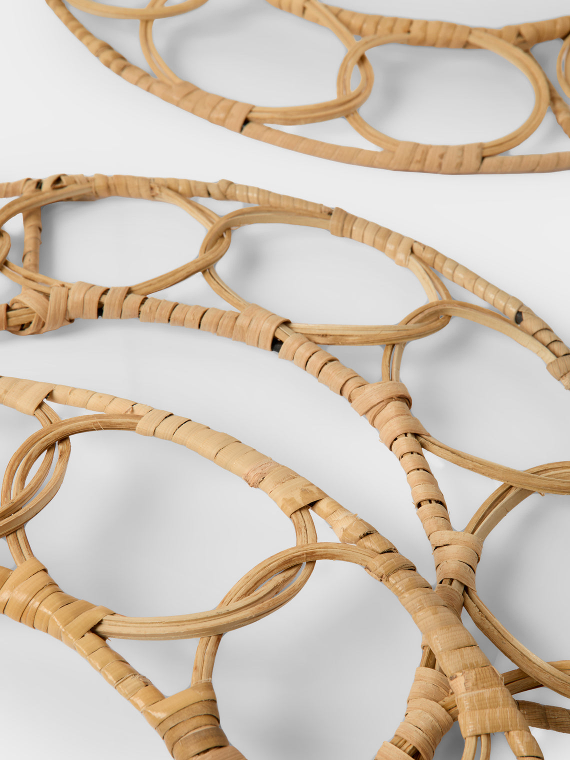Artesanías del Atlántico - | Set of 4 | Bejuco Handwoven Palm Knotted Placemats - Natural - ABASK