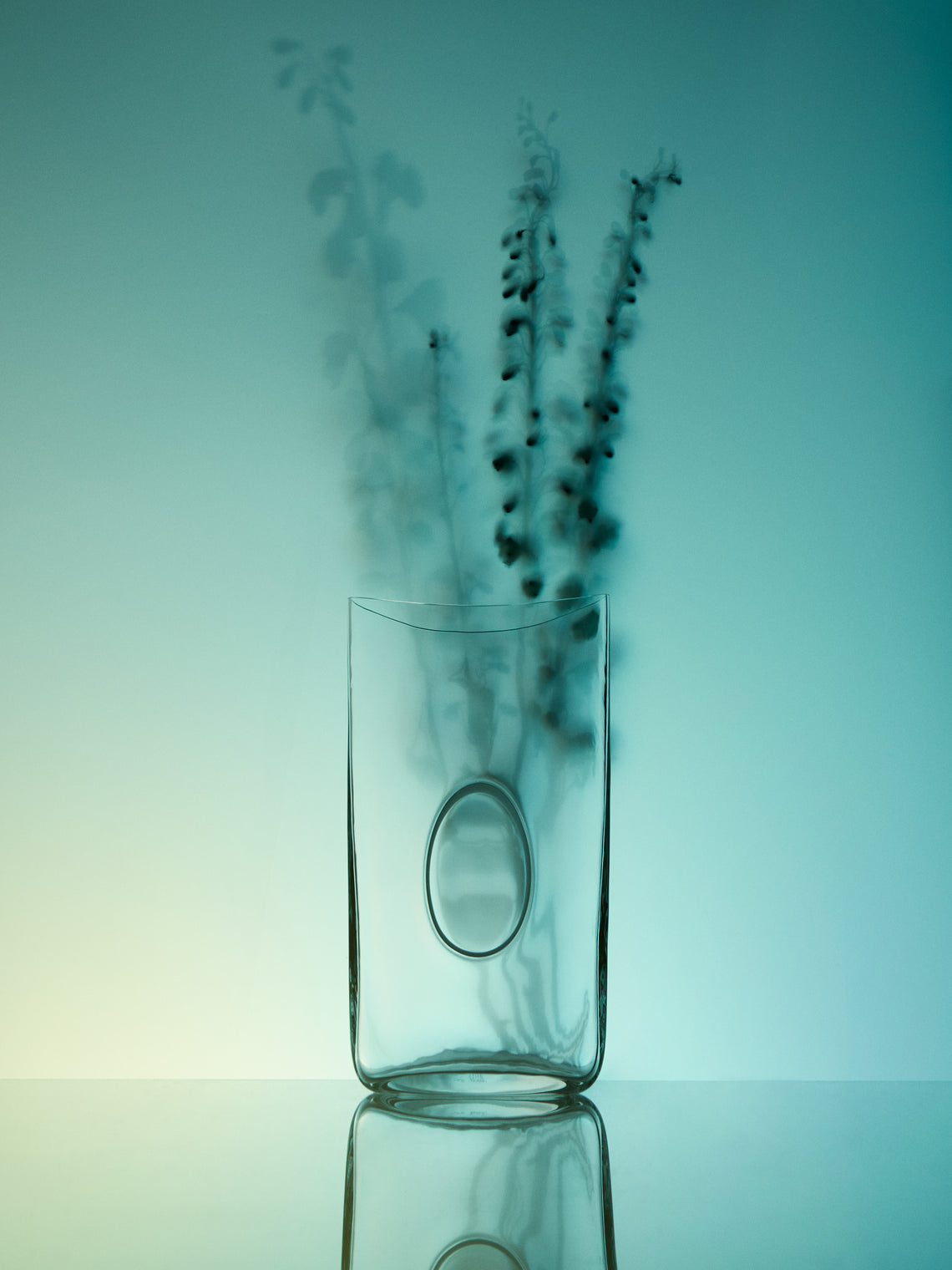 Carlo Moretti - Oblo Hand-Blown Murano Glass Vase -  - ABASK