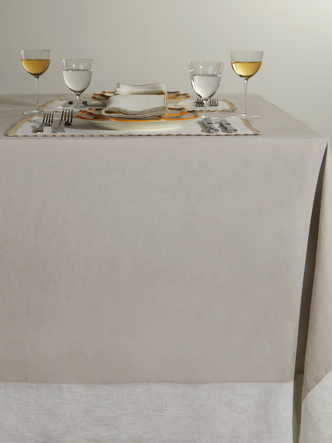 Borgo delle Tovaglie - Bauhaus Linen Square Tablecloth - Natural - ABASK