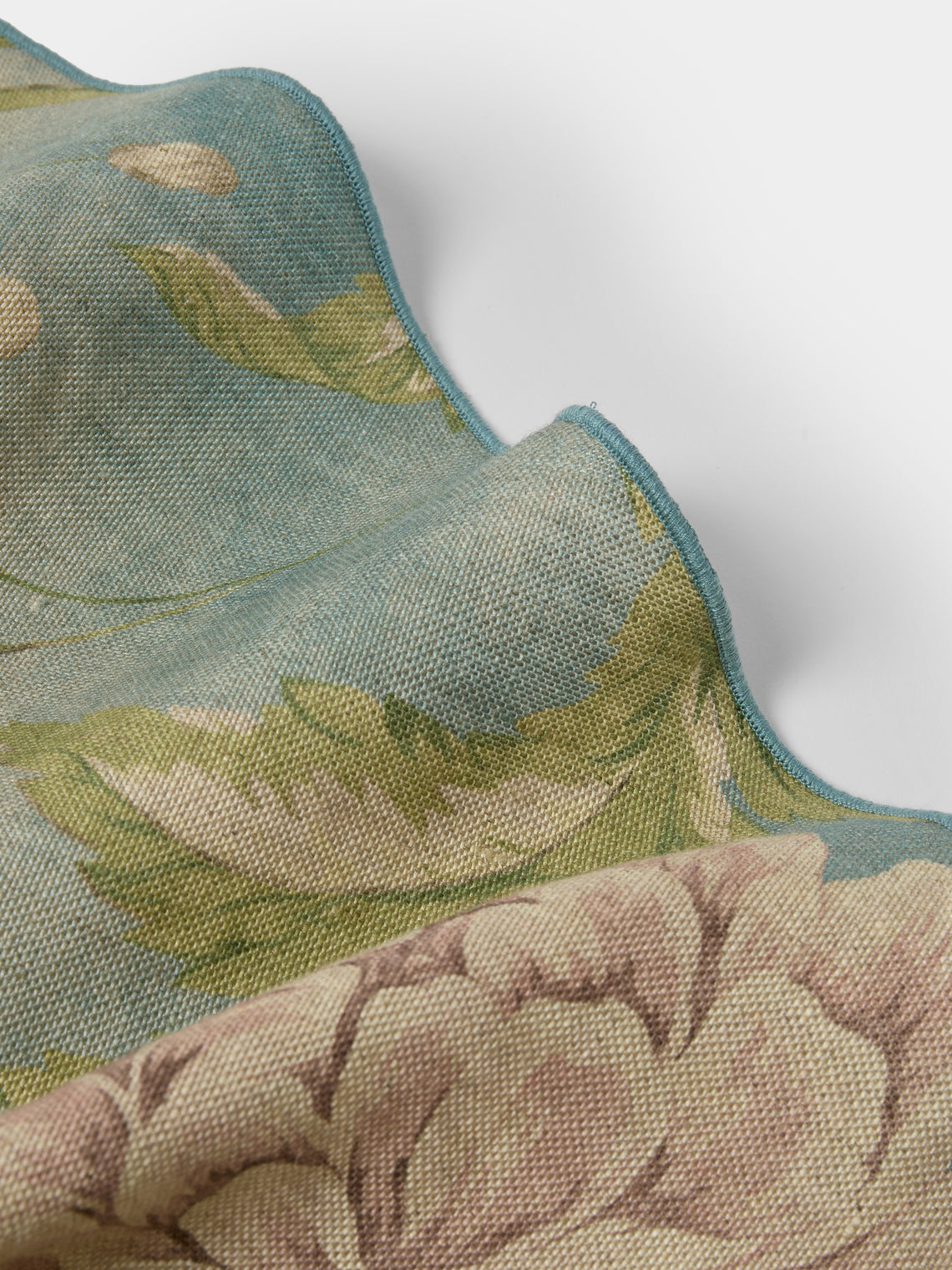 Borgo delle Tovaglie - Filo Affresco Embroidered Linen Round Tablecloth (110in/2.8m) - Blue - ABASK