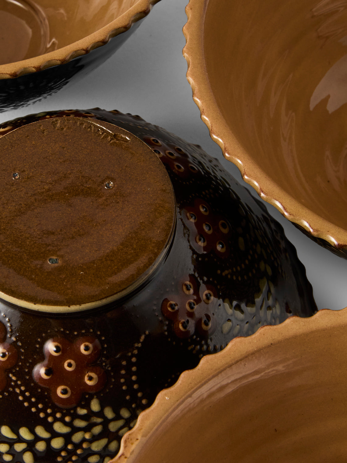 Poterie d’Évires - Flowers Hand-Painted Ceramic Fluted Bowls (Set of 4) - Dark Brown - ABASK