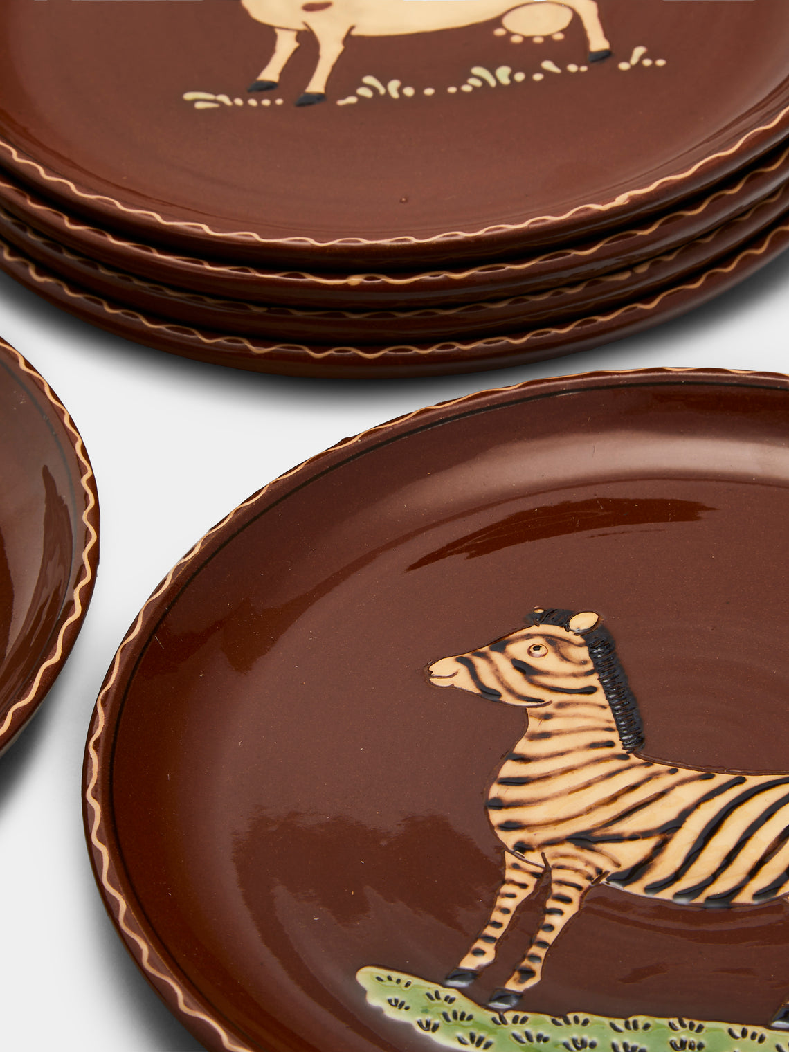 Poterie d’Évires - Animals Hand-Painted Ceramic Dinner Plates (Set of 6) - Light brown - ABASK