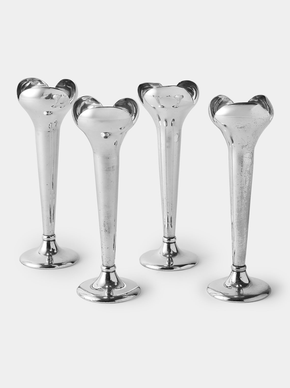 Antique and Vintage - 1936 Gio Ponti Silver-Plated Bud Vases – 7.5in/18.5cm (Set of 4) - Silver - ABASK