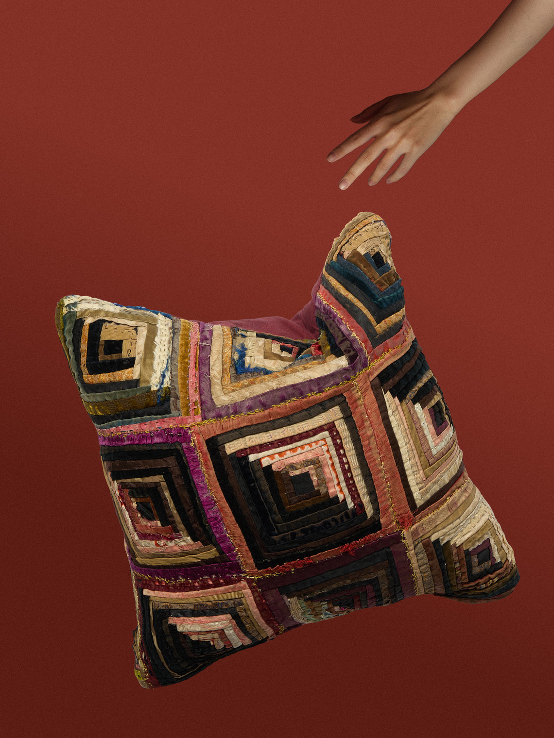 By Walid - 19th-Century Log Cabin Patchwork Damask Cushion (16.5in/42cm) - Multiple - ABASK
