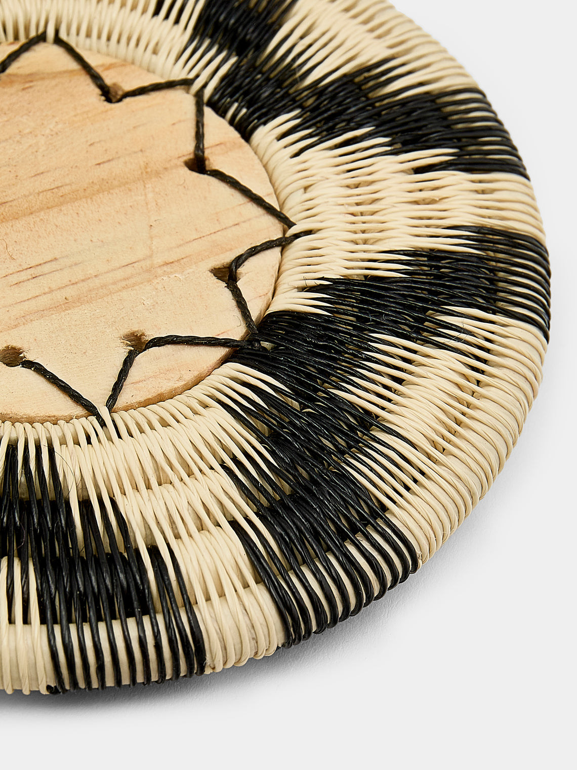 CasaLatina - Pacifico Handwoven Werregue Palm Coasters (Set of 4) - Tan - ABASK