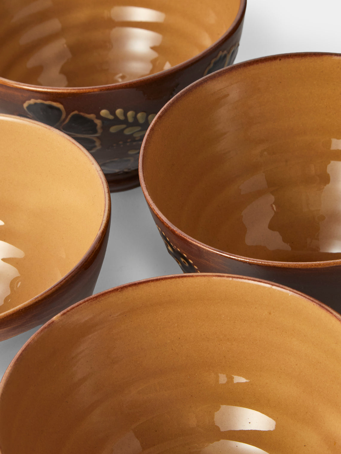 Poterie d’Évires - Flowers Hand-Painted Ceramic Small Bowls (Set of 4) - Light Brown - ABASK