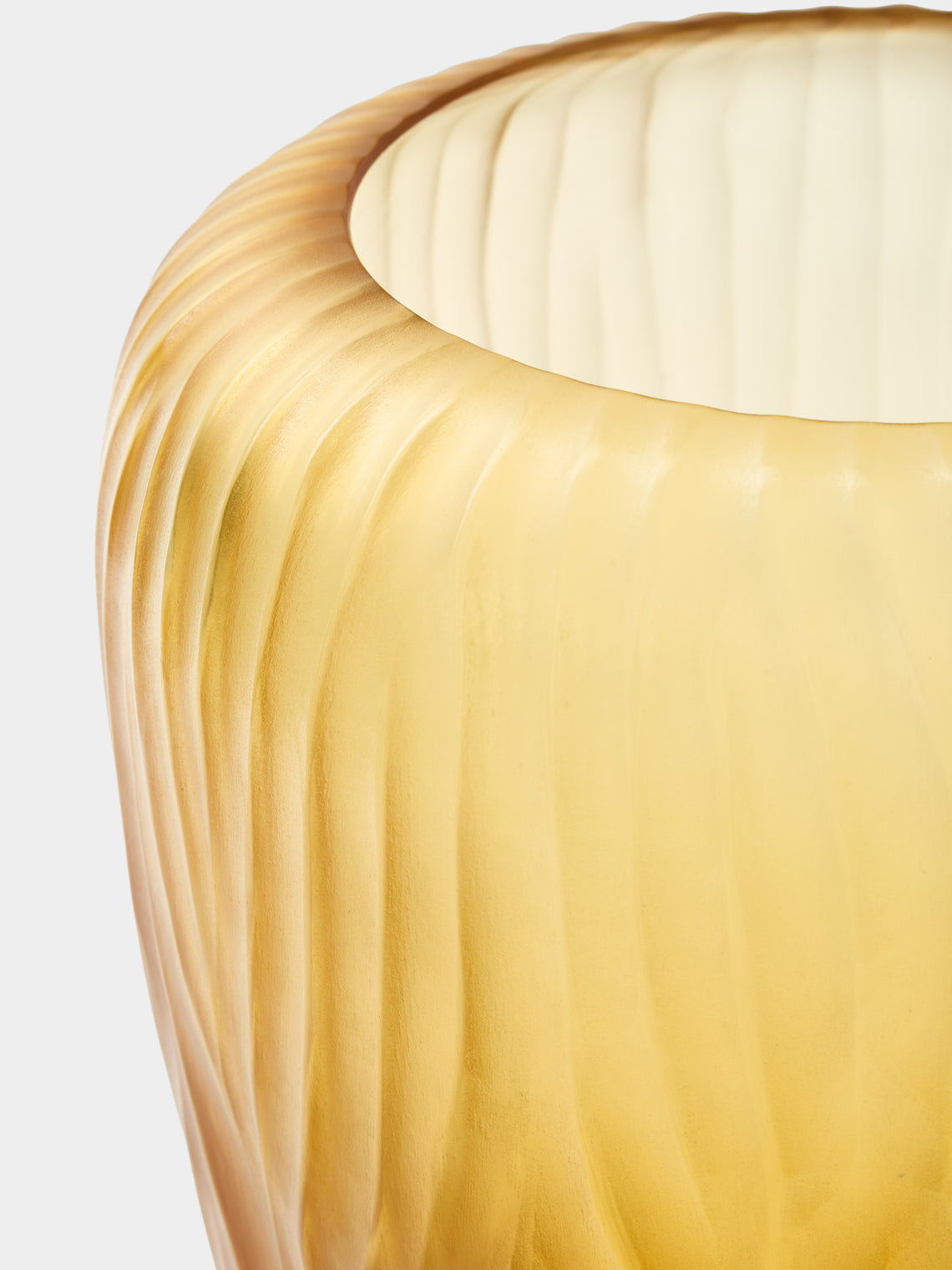 Micheluzzi Glass - Goccia Ambra Alghe Hand-Blown Murano Glass Vase (9in/23cm) - Yellow - ABASK
