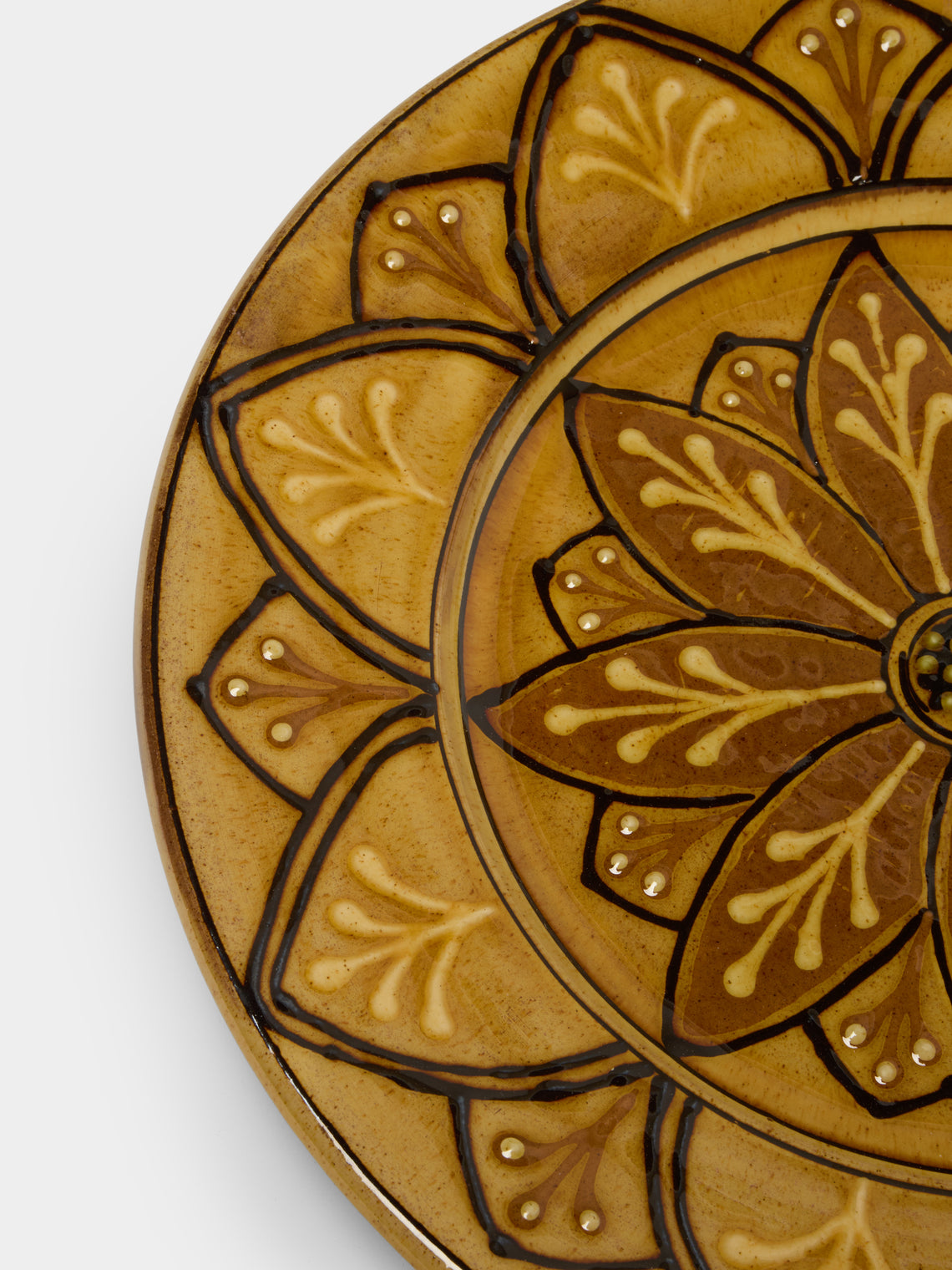 Fitch & McAndrew - Dahlias Slipware Serving Plate (13.4in/34cm) - Yellow - ABASK