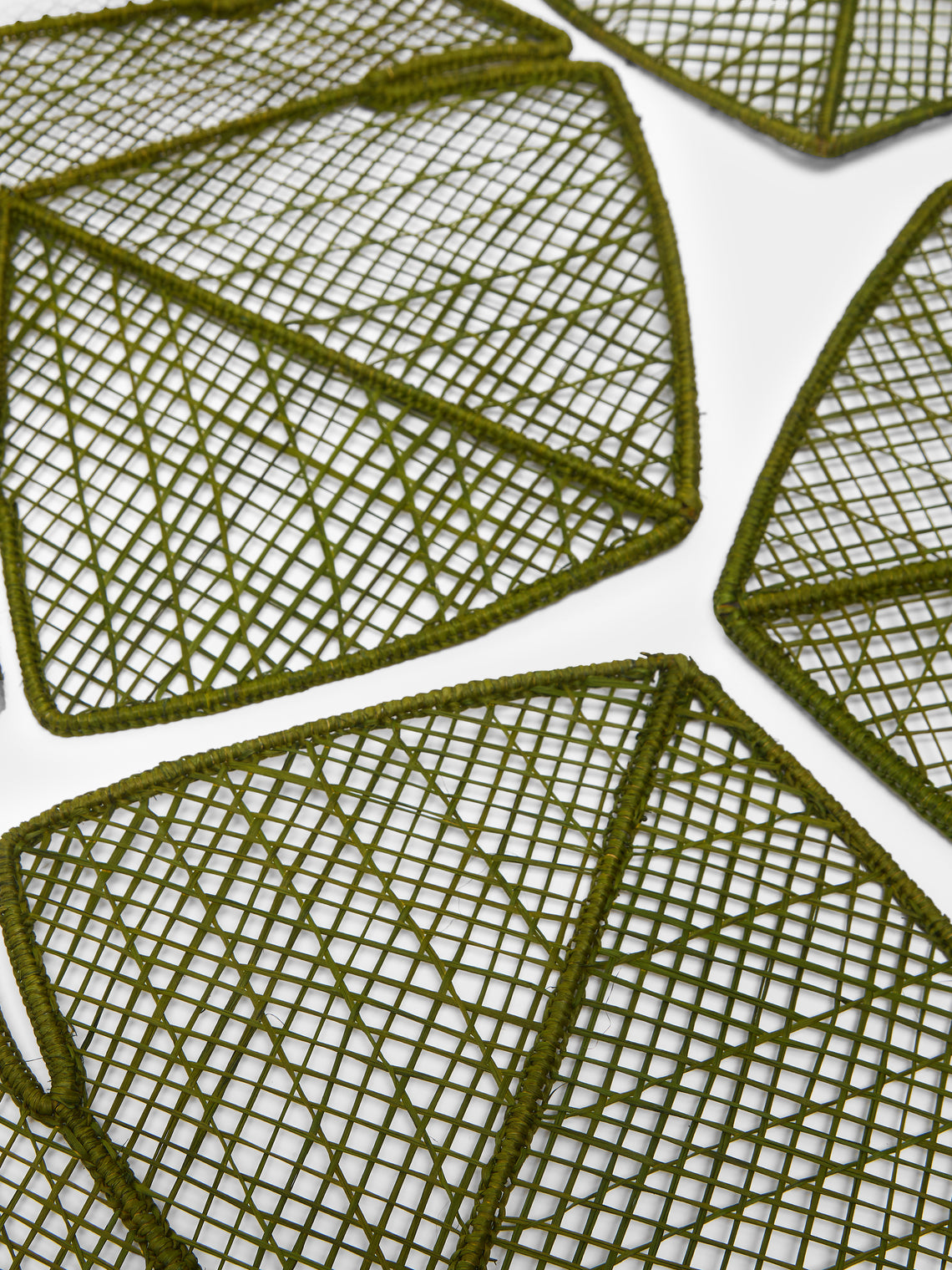 Coro Cora - Leaf Handwoven Iraca Palm Placemats (Set of 4) -  - ABASK