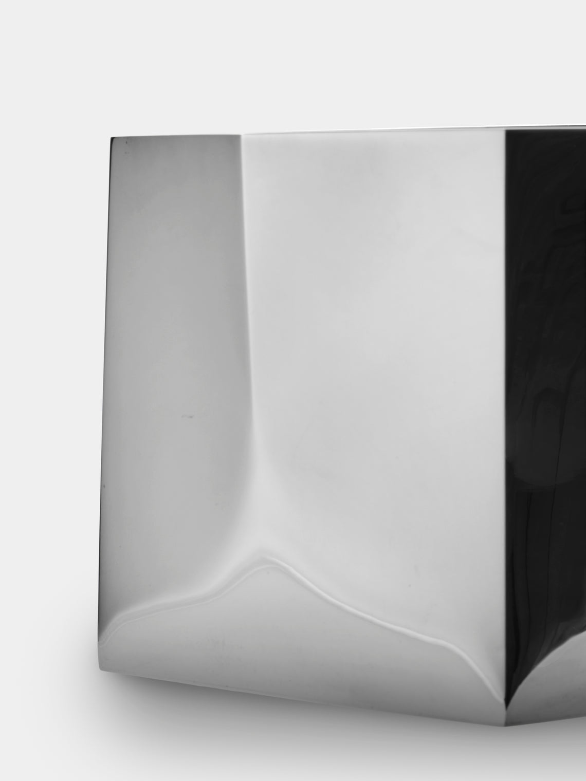 San Lorenzo - 1971 Afra and Tobia Scarpa Polygonal Sterling Silver Vase (7.5in/19cm) - Silver - ABASK