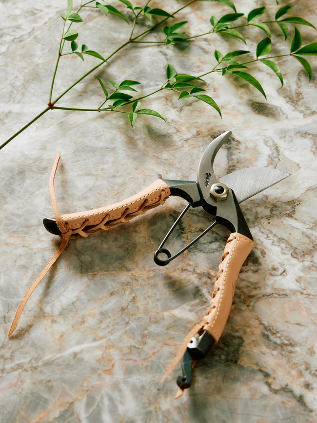 Onoyoshi Hamono - 8-Inch Hand-Forged Secateurs with Braided Leather Handles -  - ABASK