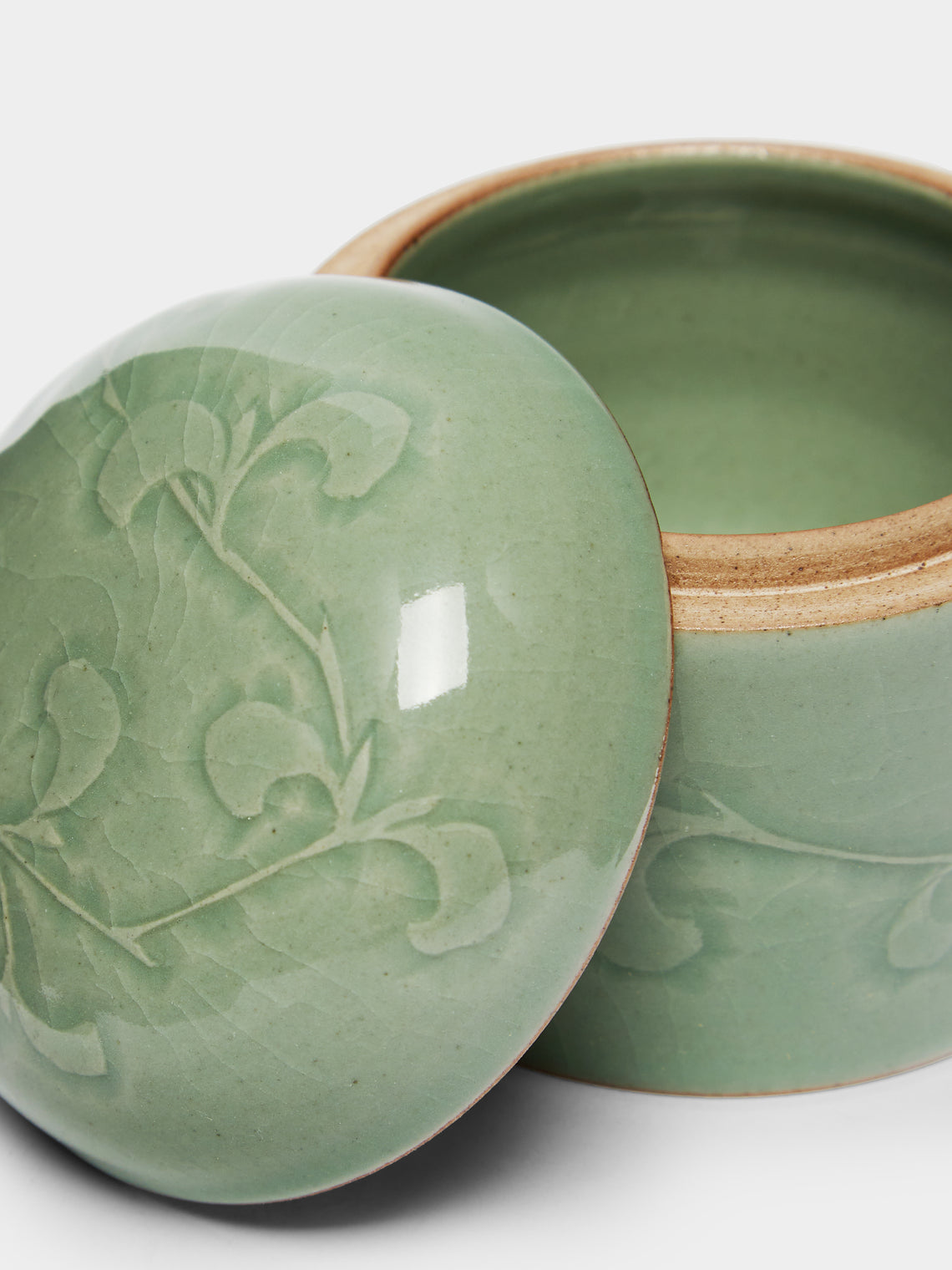 Kim Pan-ki - Celadon Lidded Jar -  - ABASK