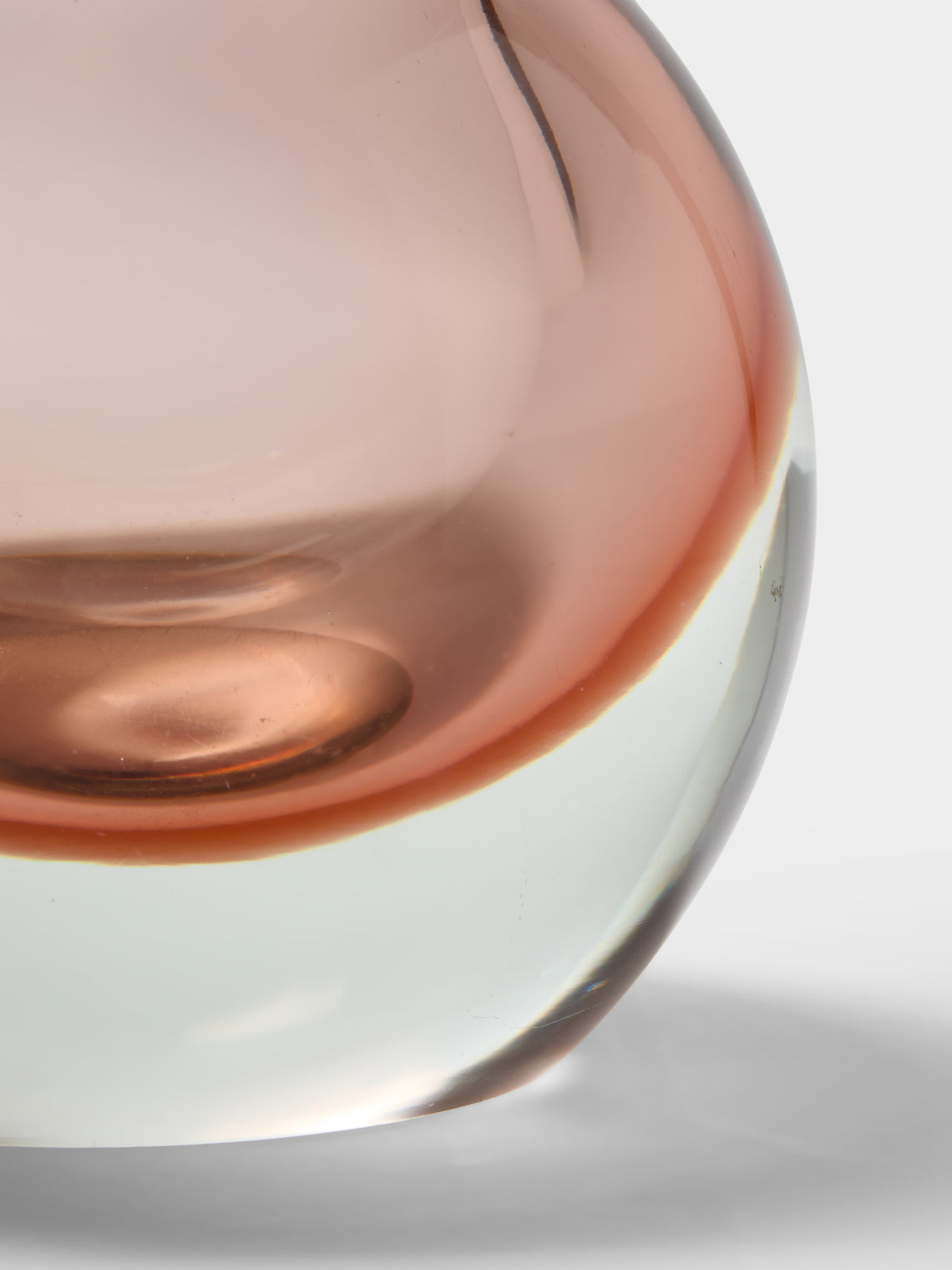 Antique and Vintage - 1950s Flavio Poli for Seguso Vetri d’Arte Murano Glass Ball Vase (6.5in/16cm) - Pink - ABASK