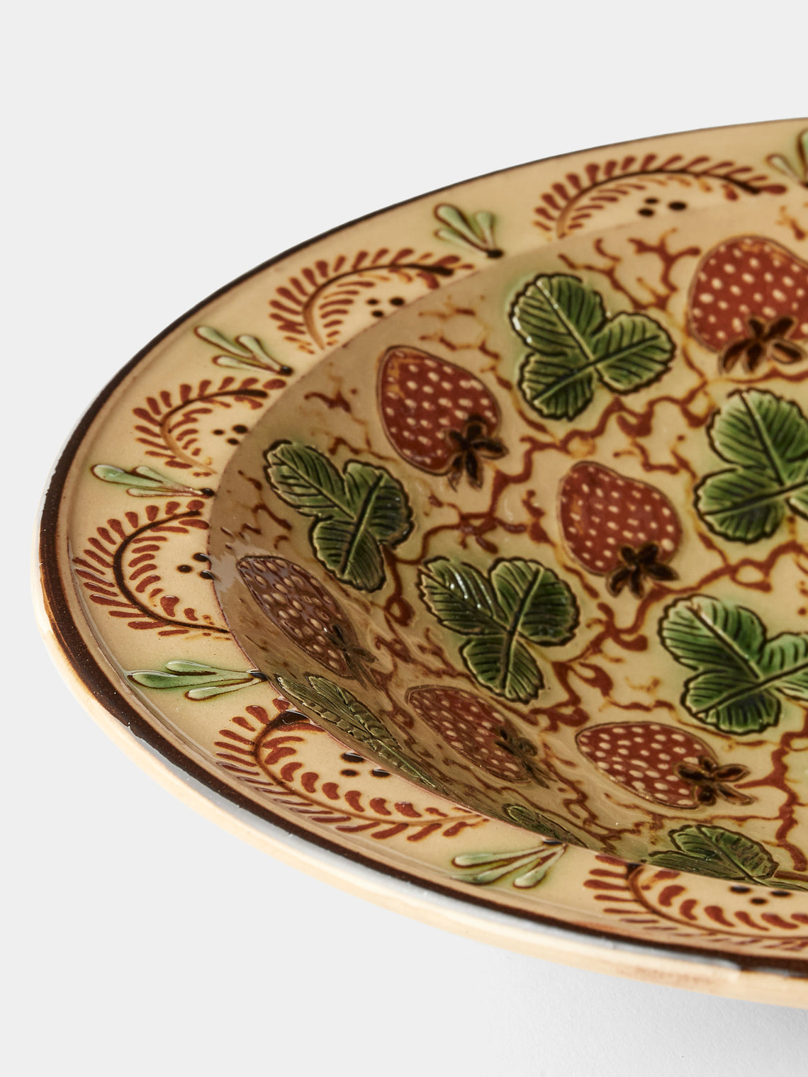 Poterie d’Évires - Strawberries Hand-Painted Ceramic Serving Bowl - Cream - ABASK