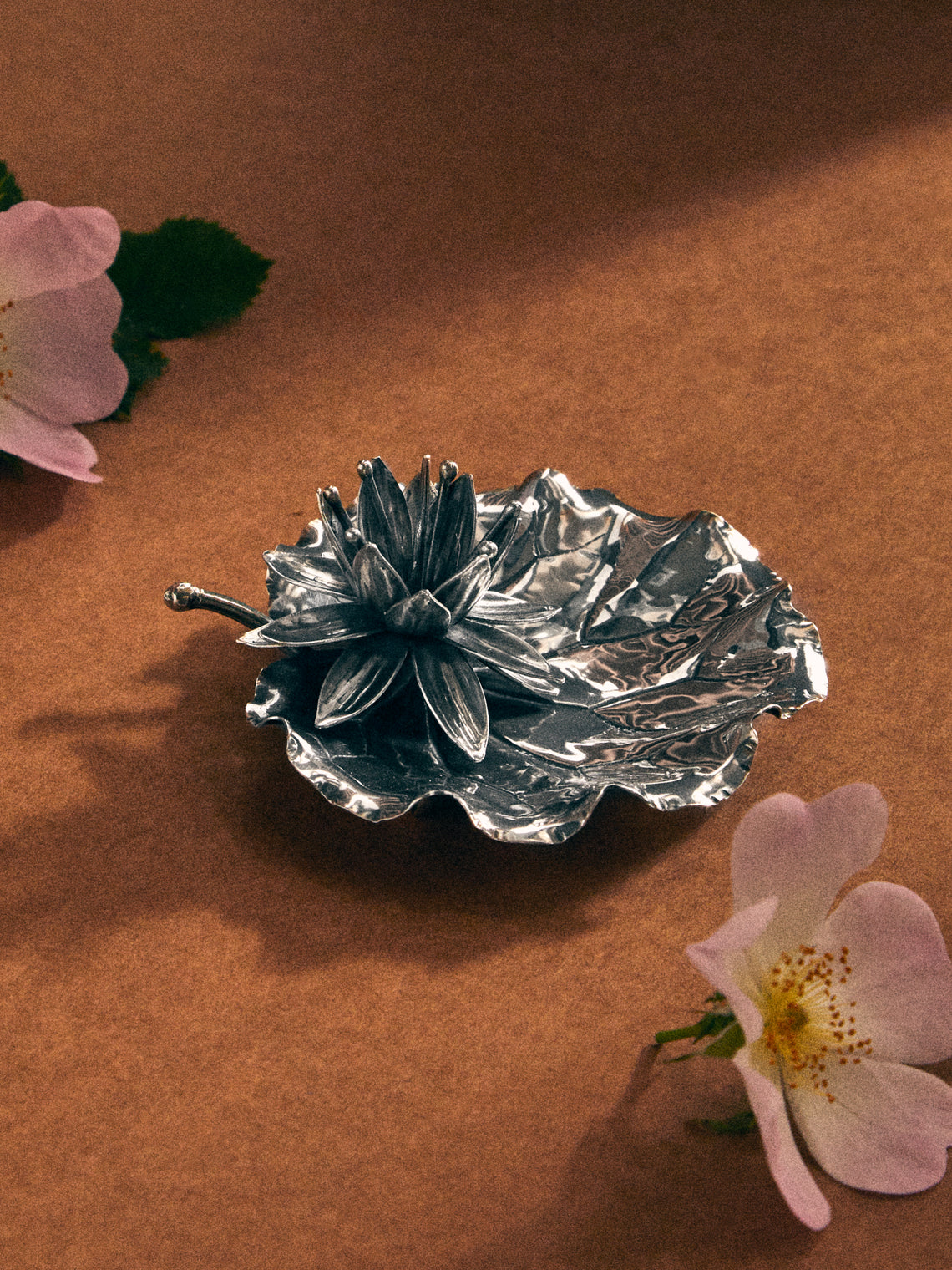 Antique and Vintage - 1970s Buccellati Solid Silver Lotus Flower - Silver - ABASK