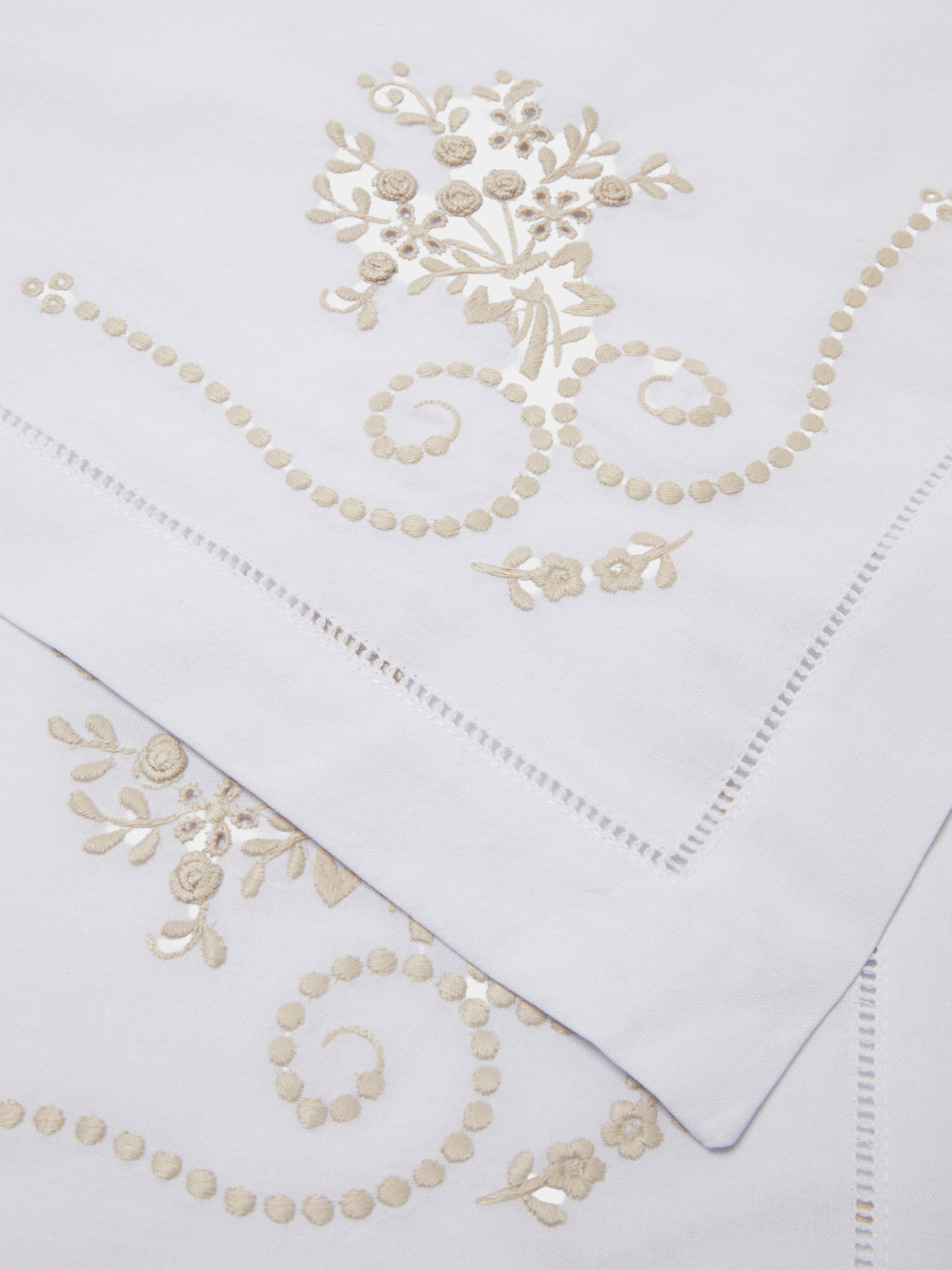 Rolande du Dreuilh Créations - Hand-Embroidered Cotton Placemats (Set of 4) - White - ABASK