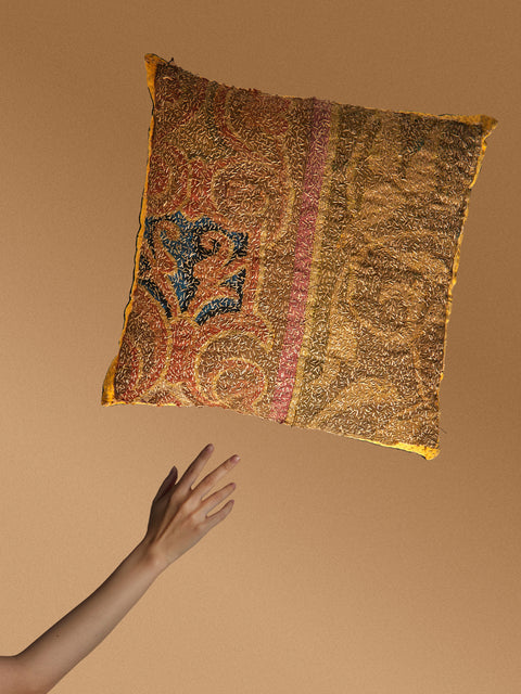By Walid - 19th-Century Napoleon III Aubosson Tapestry Damask Cushion (21.5in/55cm) - Multiple - ABASK