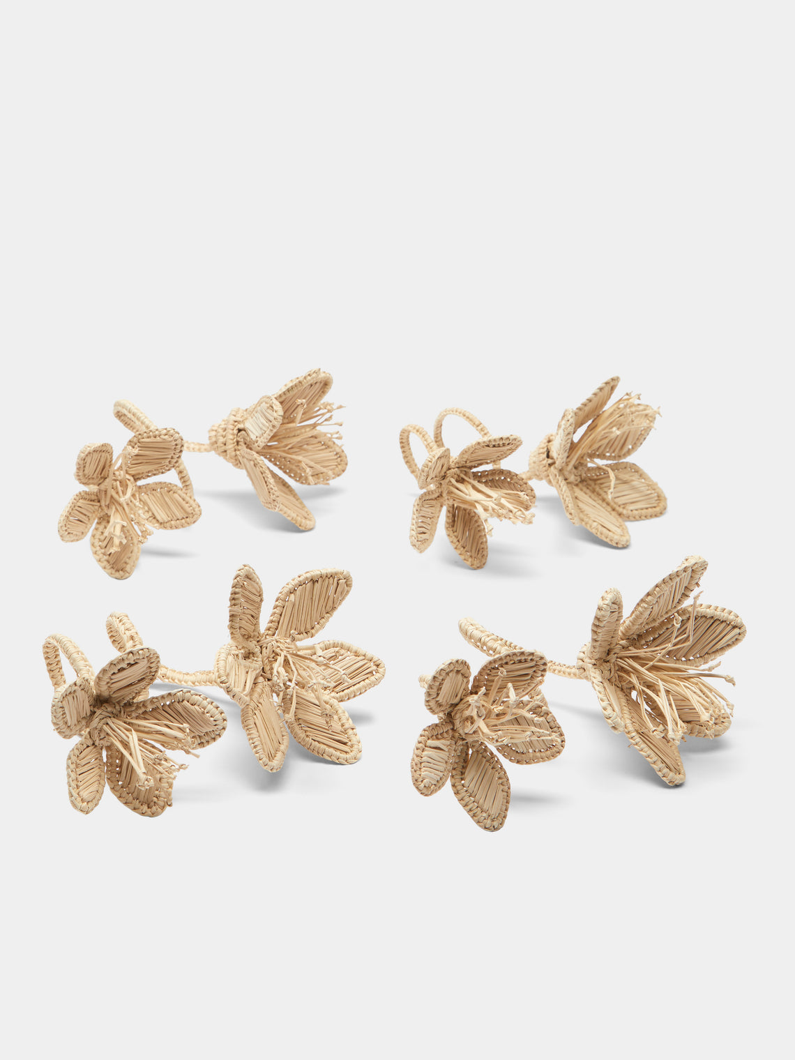 CasaLatina - Florencia Handwoven Werregue Palm Napkin Rings (Set of 4) - Natural - ABASK