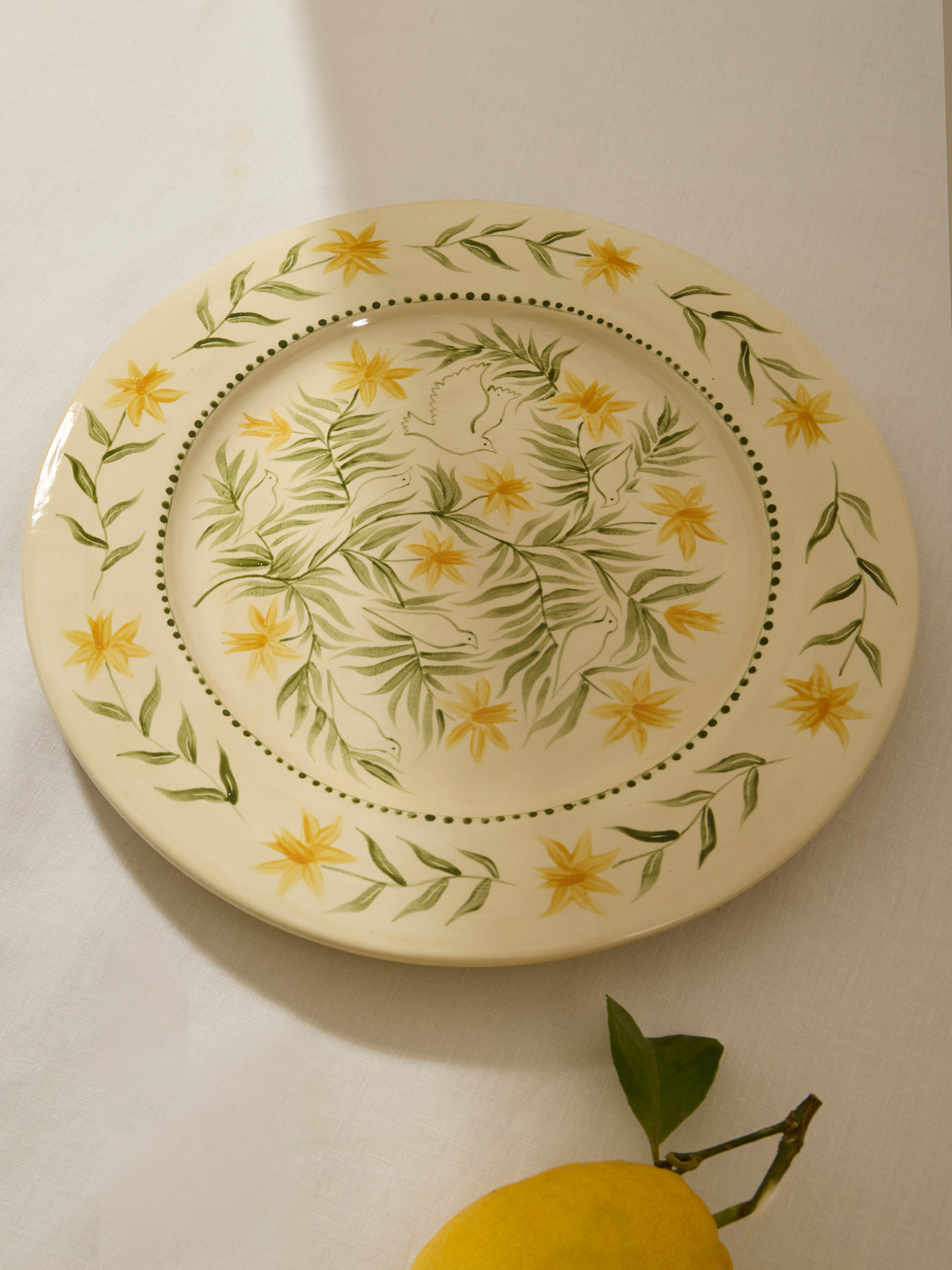 Rosanna Corfe - Doves and Daffodils Hand-Painted Ceramic Round Platter - Cream - ABASK