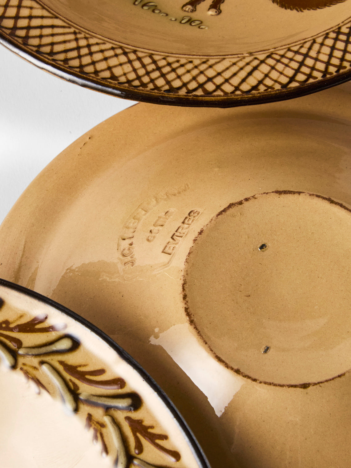Poterie d’Évires - Animals Hand-Painted Ceramic Breakfast Bowls (Set of 4) - Cream - ABASK