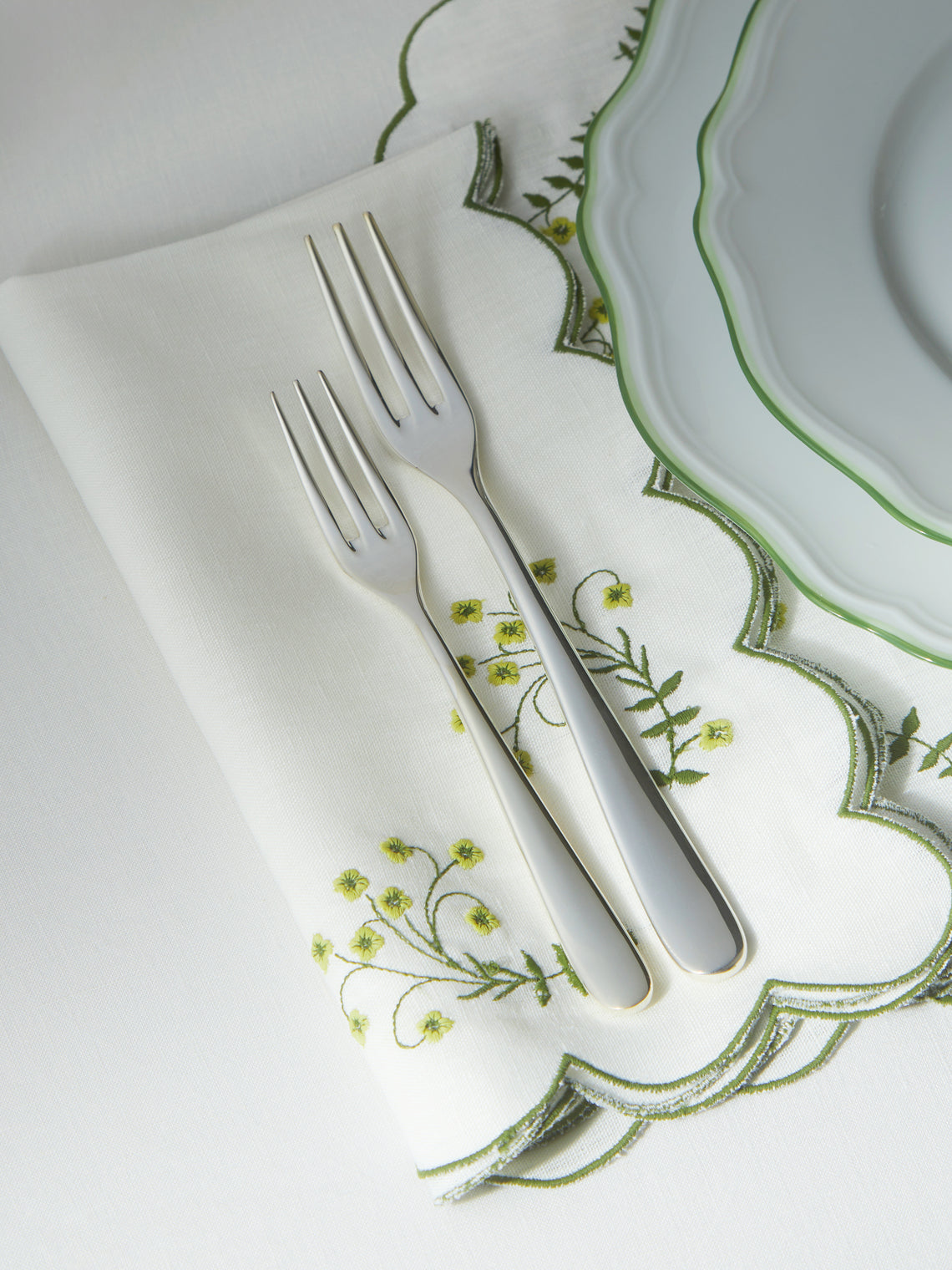 Los Encajeros - Spring Embroidered Linen Napkins (Set of 4) -  - ABASK