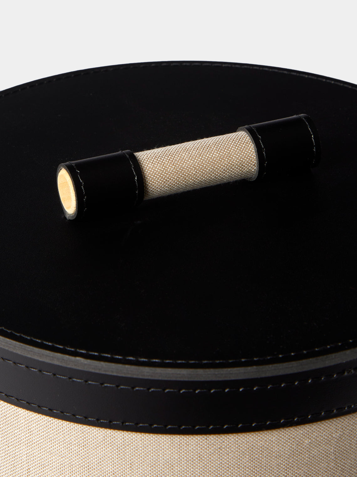 Pinetti - Penelope Leather Lidded Wastepaper Basket - Black - ABASK