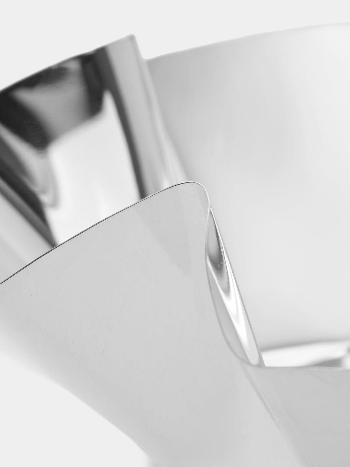 San Lorenzo - 1993 Afra and Tobia Scarpa Cartoccio Pure Silver Bowl (6in/15cm) - Silver - ABASK