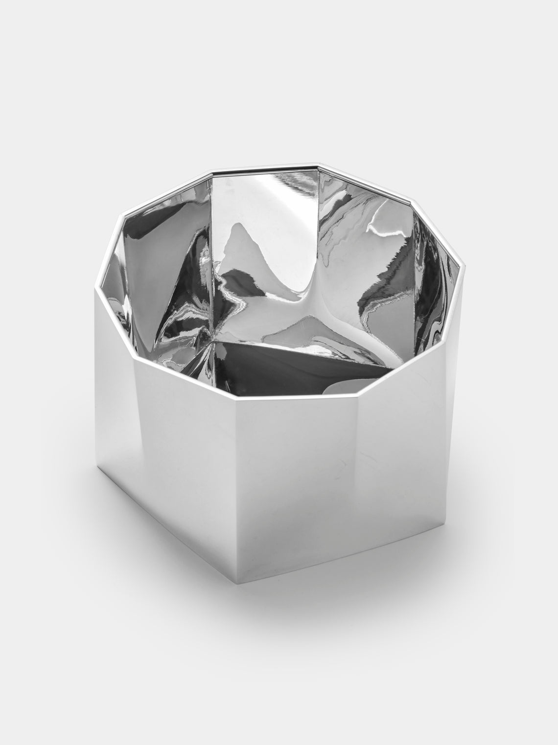 San Lorenzo - 1971 Afra and Tobia Scarpa Polygonal Sterling Silver Vase (7.5in/19cm) - Silver - ABASK