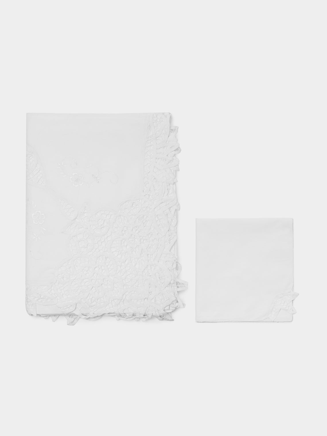 Rolande du Dreuilh Créations - Lacework Tablecloth with Napkins – 86.5in/2.2m (Set of 8) - White - ABASK - 