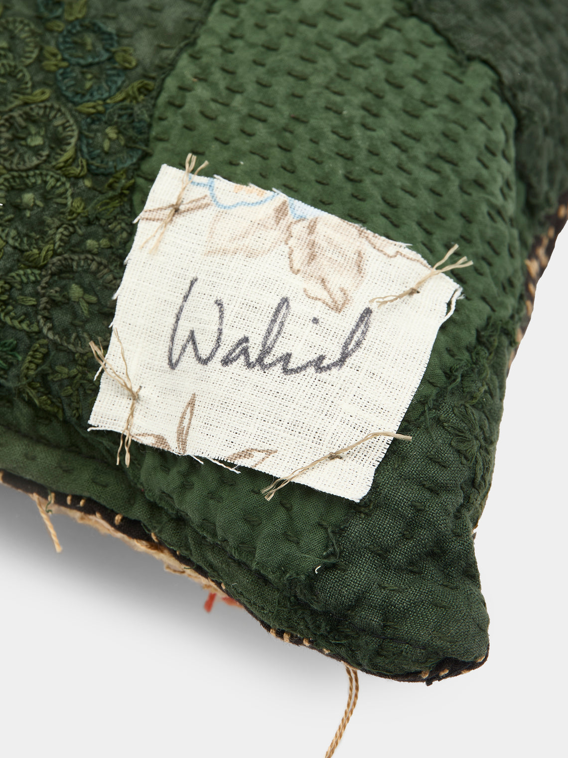 By Walid - 18th-Century English Embroidered Patchwork Wool and Cotton Cushion - Multiple - ABASK