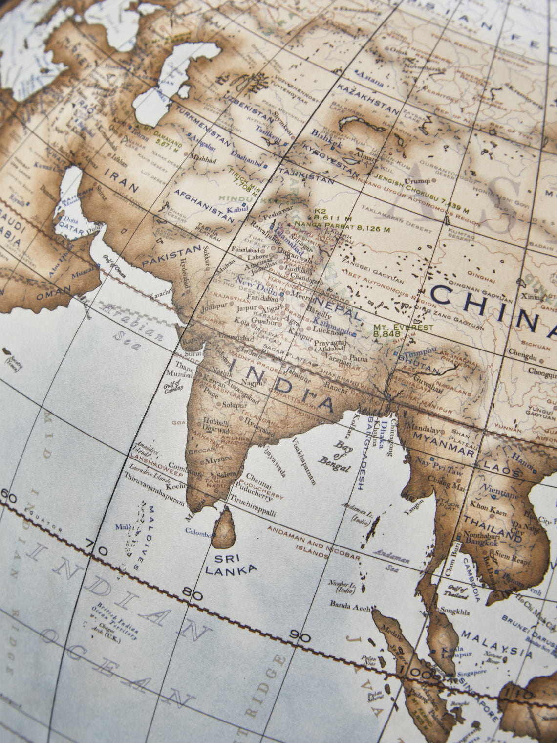 Bellerby & Co - The Albion Desktop Globe (22cm) -  - ABASK