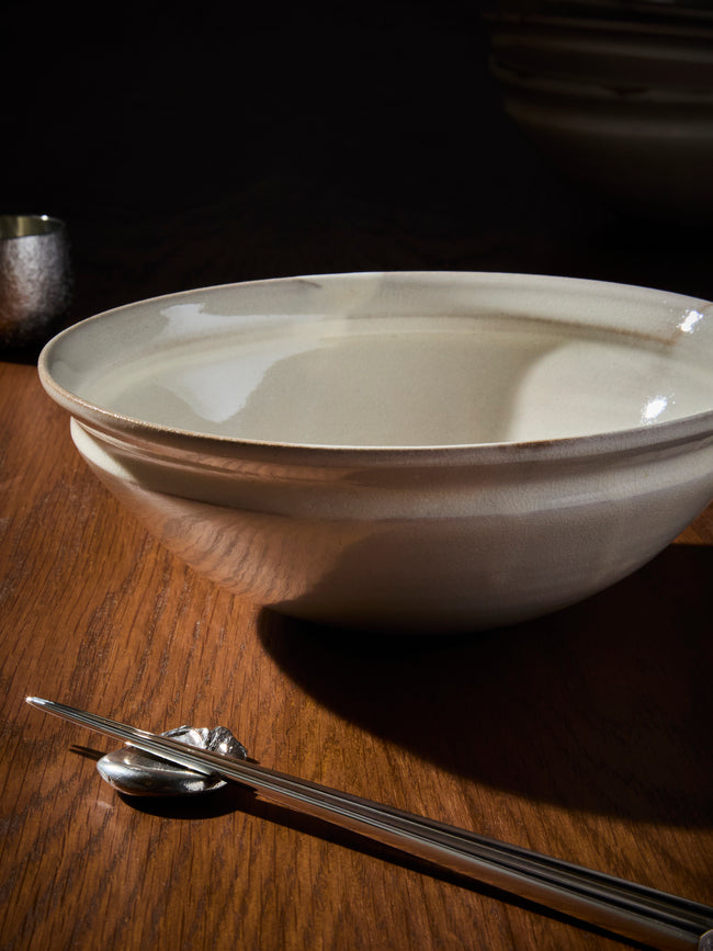 Fuminari Araga - Kohiki Slipware Shallow Bowls – 8in/21cm (Set of 4) - White - ABASK